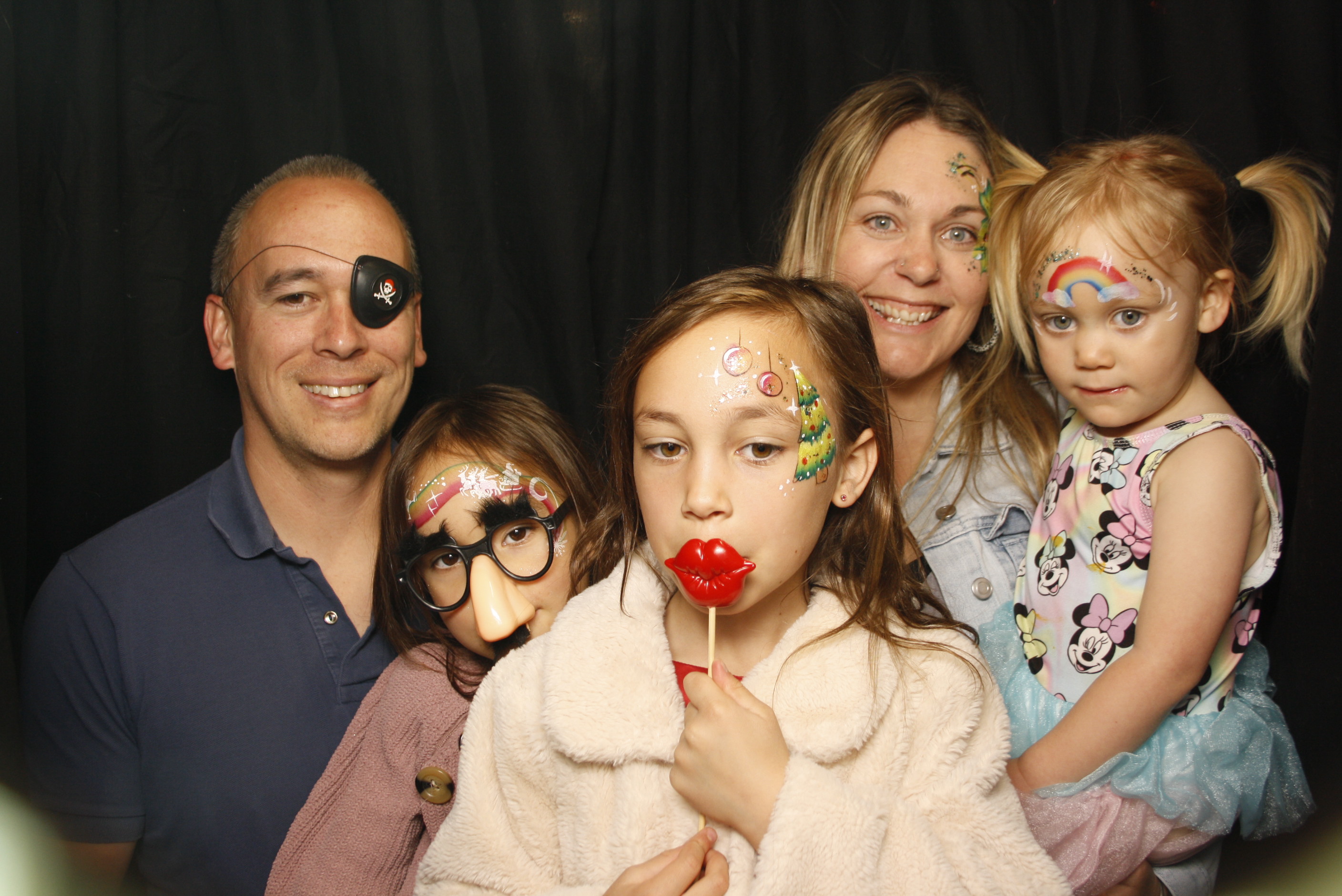 CentrePort Kids Christmas Party 2024 | View more photos from the event at wgtngallery.classicphotobooths.co.nz/u/wgtncpbgallery/CentrePort-Kids-Christmas-Party-2024
