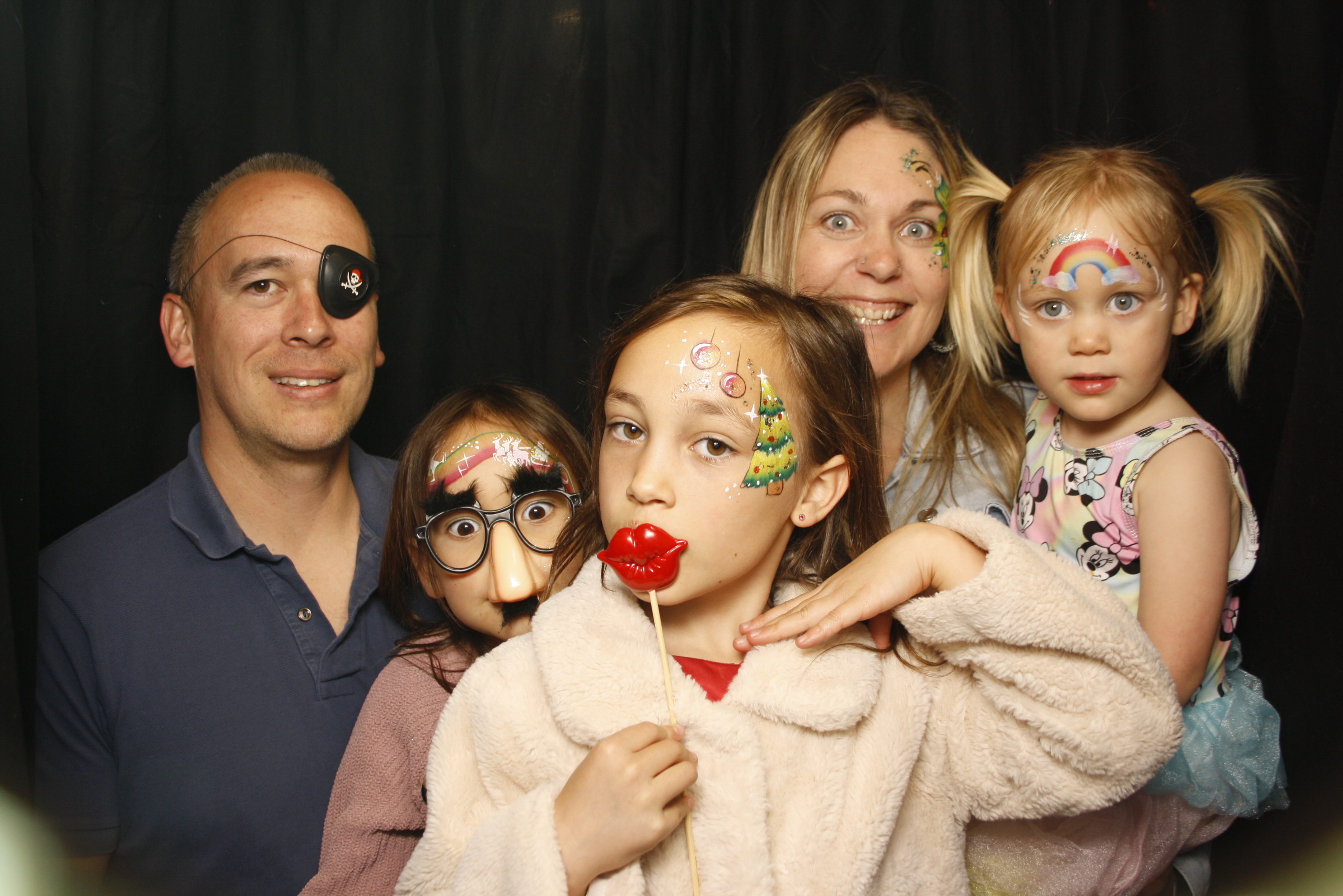 CentrePort Kids Christmas Party 2024 | View more photos from the event at wgtngallery.classicphotobooths.co.nz/u/wgtncpbgallery/CentrePort-Kids-Christmas-Party-2024