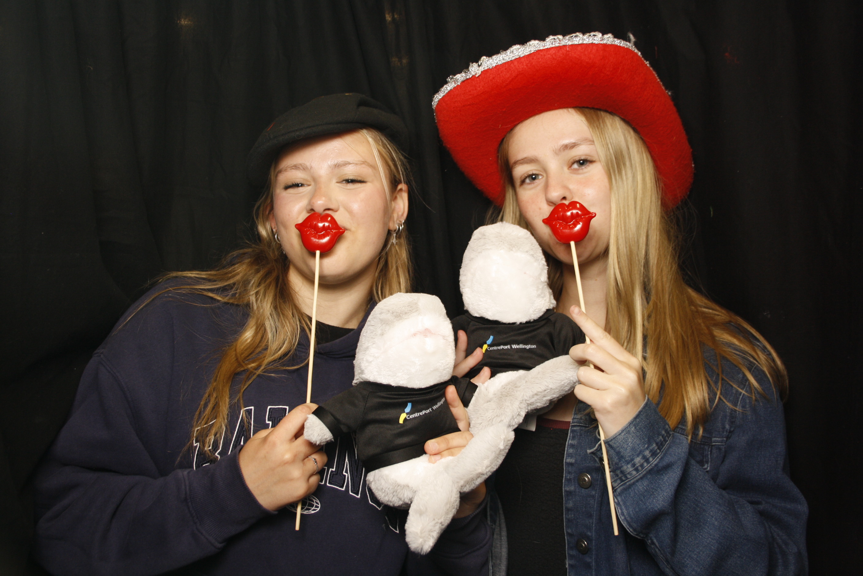CentrePort Kids Christmas Party 2024 | View more photos from the event at wgtngallery.classicphotobooths.co.nz/u/wgtncpbgallery/CentrePort-Kids-Christmas-Party-2024