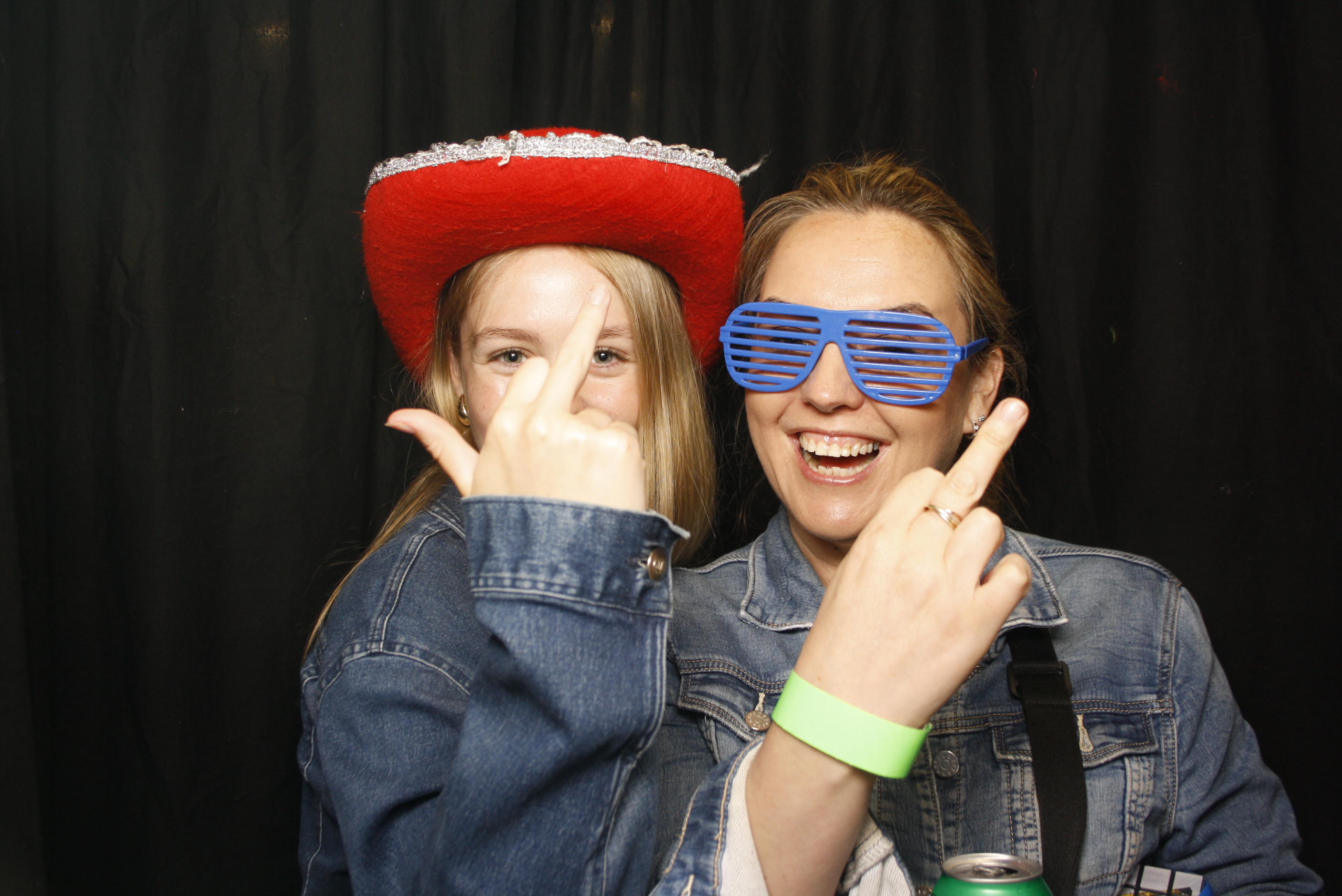 CentrePort Kids Christmas Party 2024 | View more photos from the event at wgtngallery.classicphotobooths.co.nz/u/wgtncpbgallery/CentrePort-Kids-Christmas-Party-2024