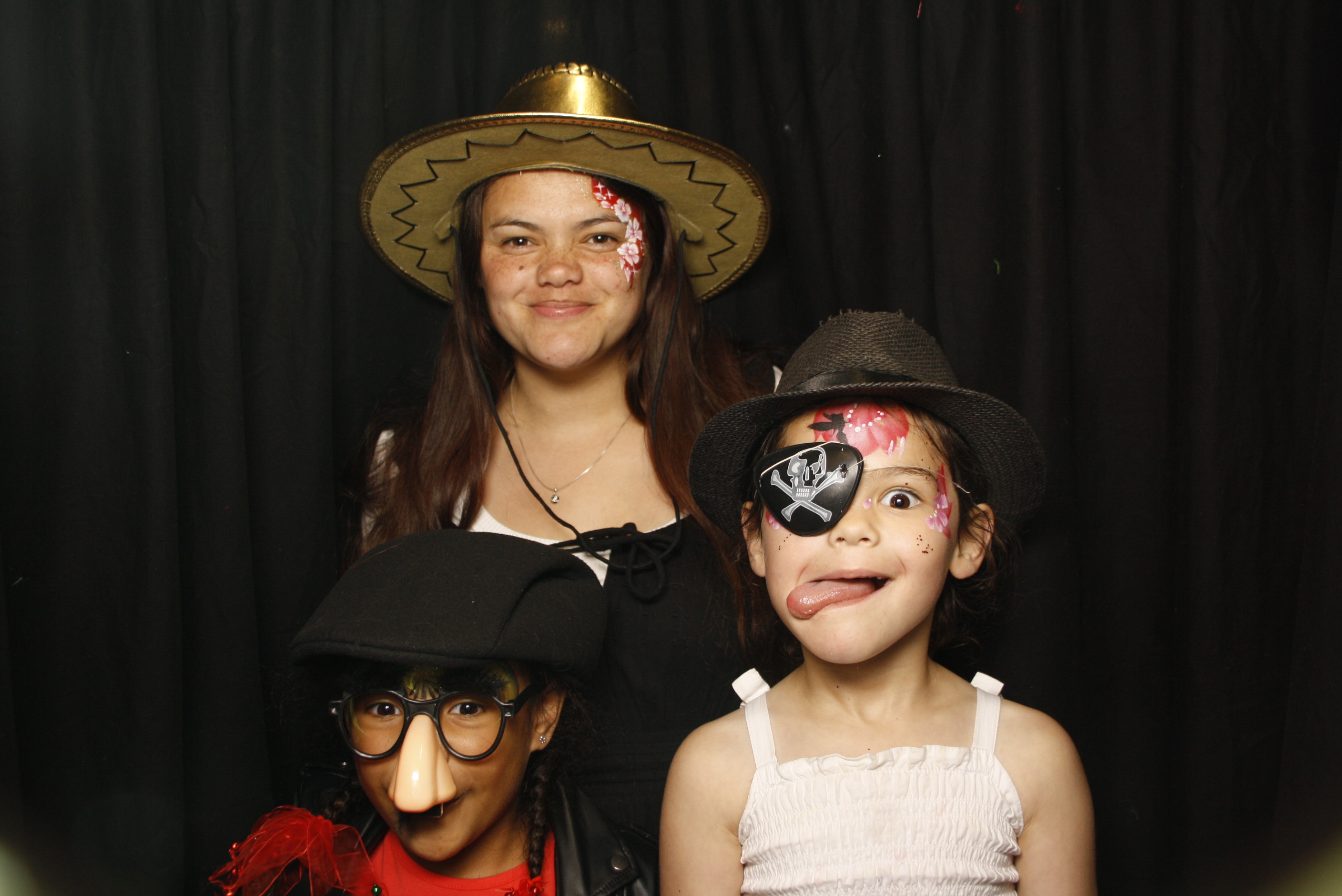 CentrePort Kids Christmas Party 2024 | View more photos from the event at wgtngallery.classicphotobooths.co.nz/u/wgtncpbgallery/CentrePort-Kids-Christmas-Party-2024