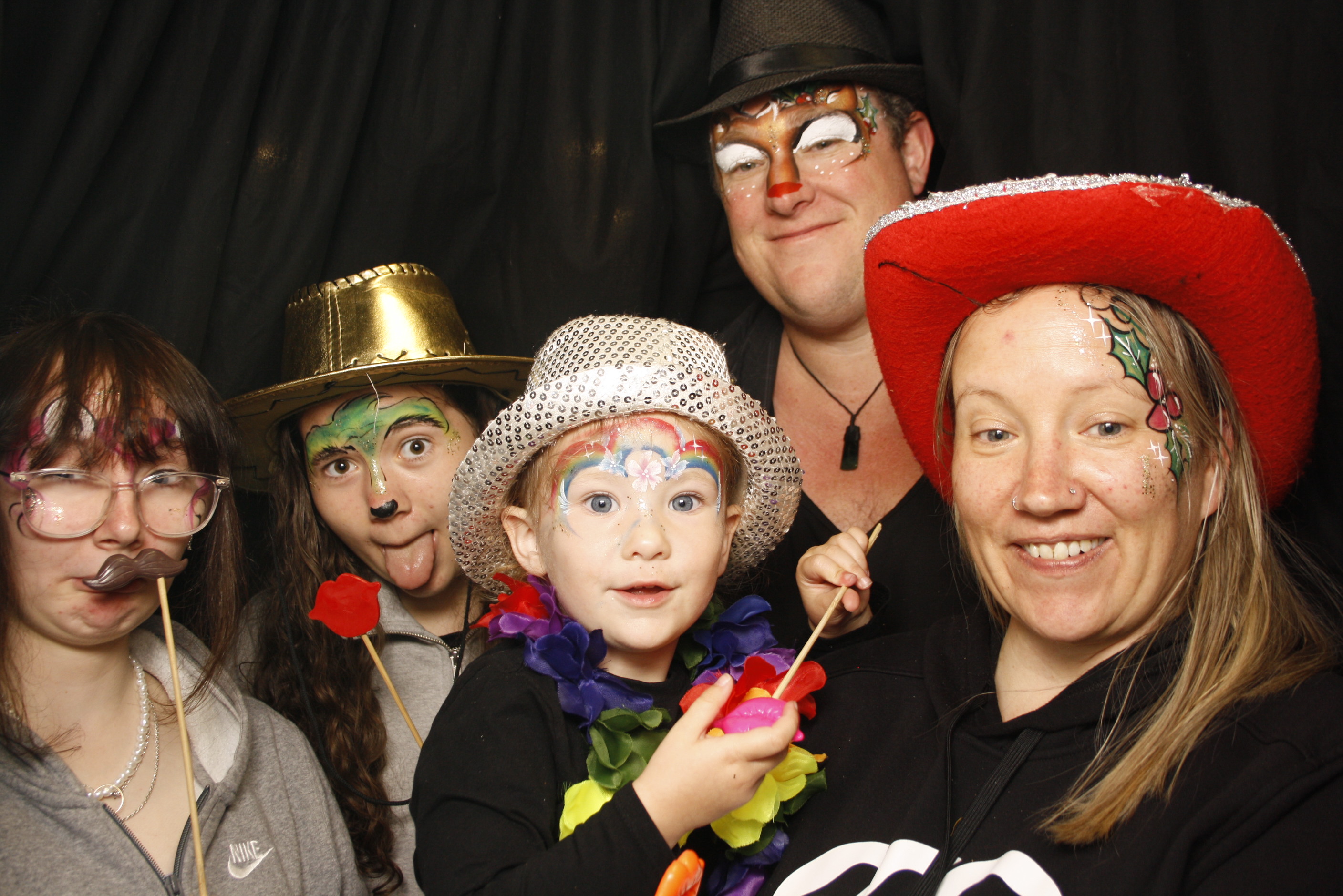CentrePort Kids Christmas Party 2024 | View more photos from the event at wgtngallery.classicphotobooths.co.nz/u/wgtncpbgallery/CentrePort-Kids-Christmas-Party-2024