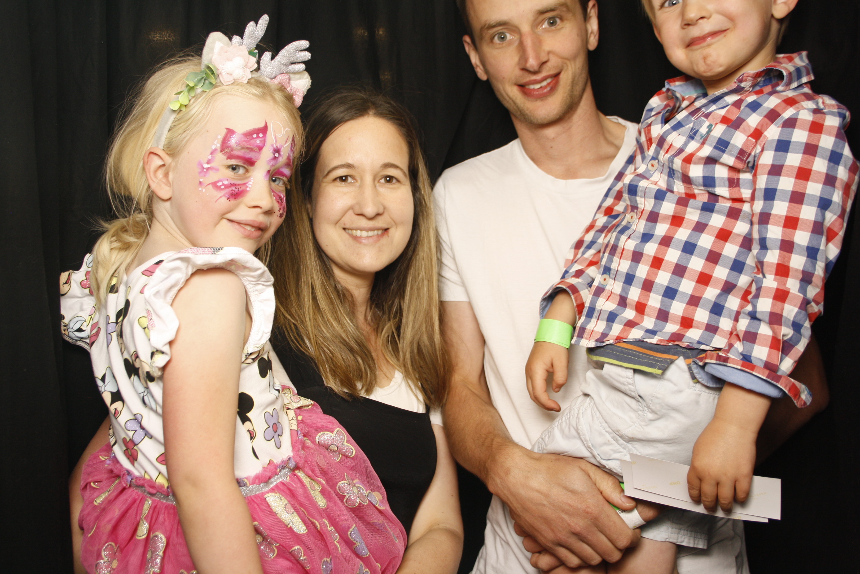 CentrePort Kids Christmas Party 2024 | View more photos from the event at wgtngallery.classicphotobooths.co.nz/u/wgtncpbgallery/CentrePort-Kids-Christmas-Party-2024
