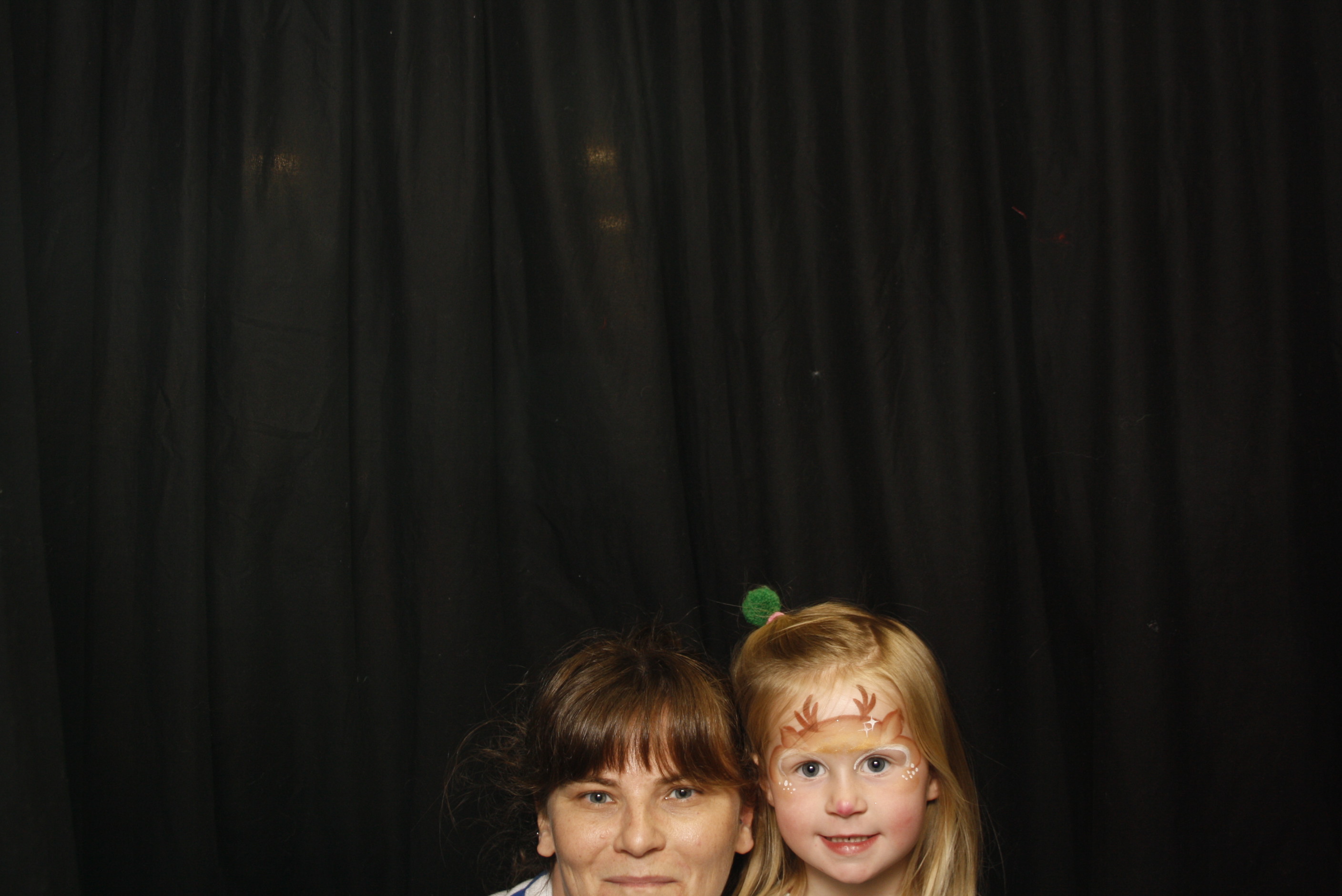 CentrePort Kids Christmas Party 2024 | View more photos from the event at wgtngallery.classicphotobooths.co.nz/u/wgtncpbgallery/CentrePort-Kids-Christmas-Party-2024