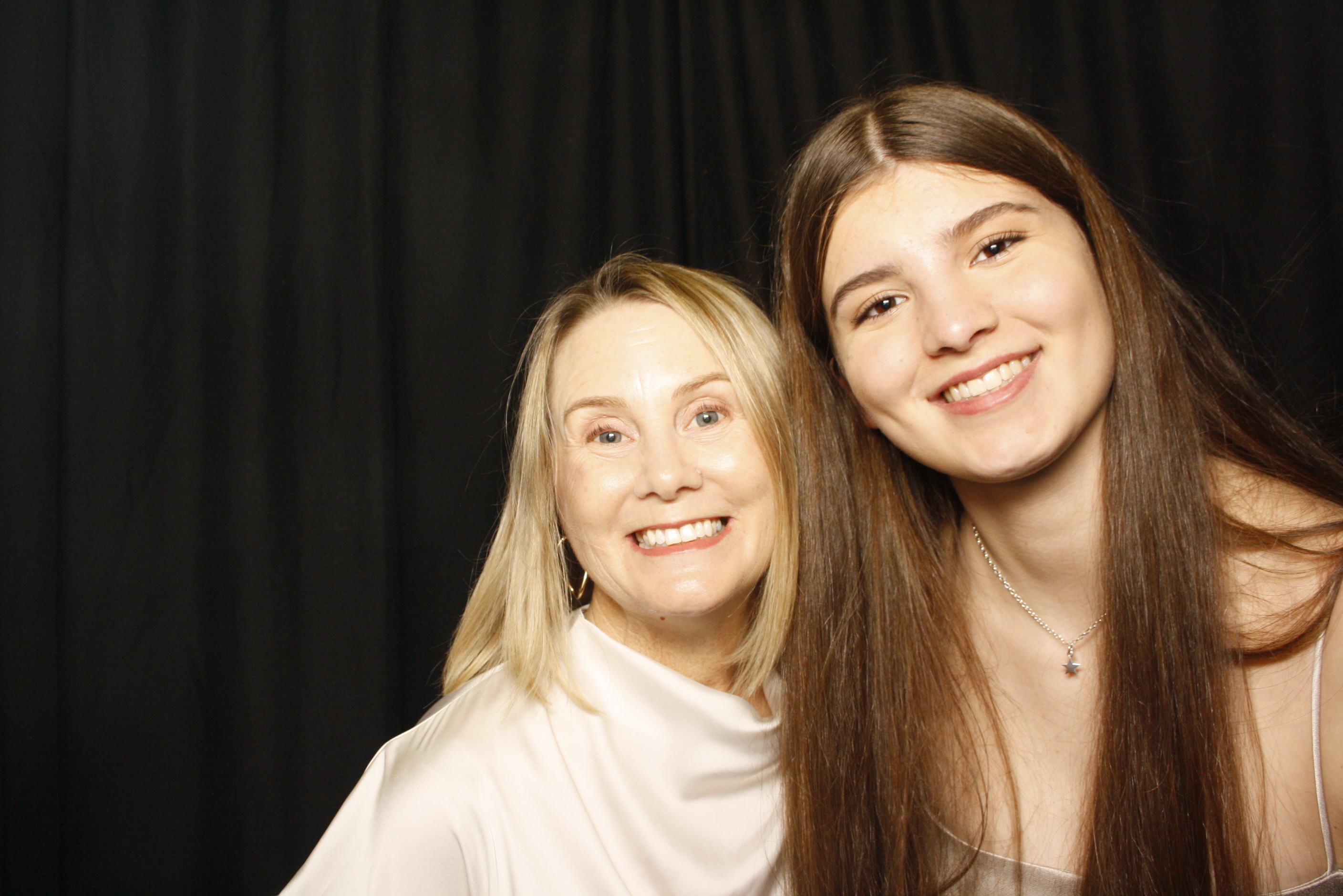 Freya's 21st ... 2024 | View more photos from the event at wgtngallery.classicphotobooths.co.nz/u/wgtncpbgallery/Freyas-21st-2024