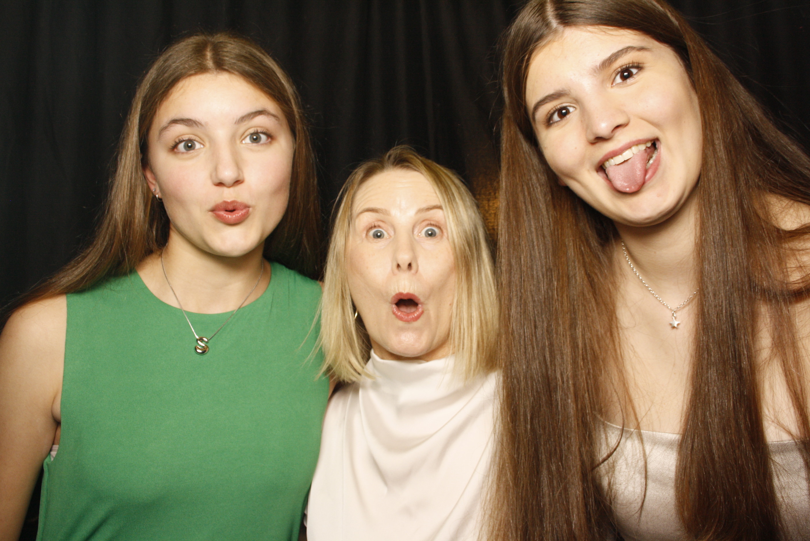 Freya's 21st ... 2024 | View more photos from the event at wgtngallery.classicphotobooths.co.nz/u/wgtncpbgallery/Freyas-21st-2024