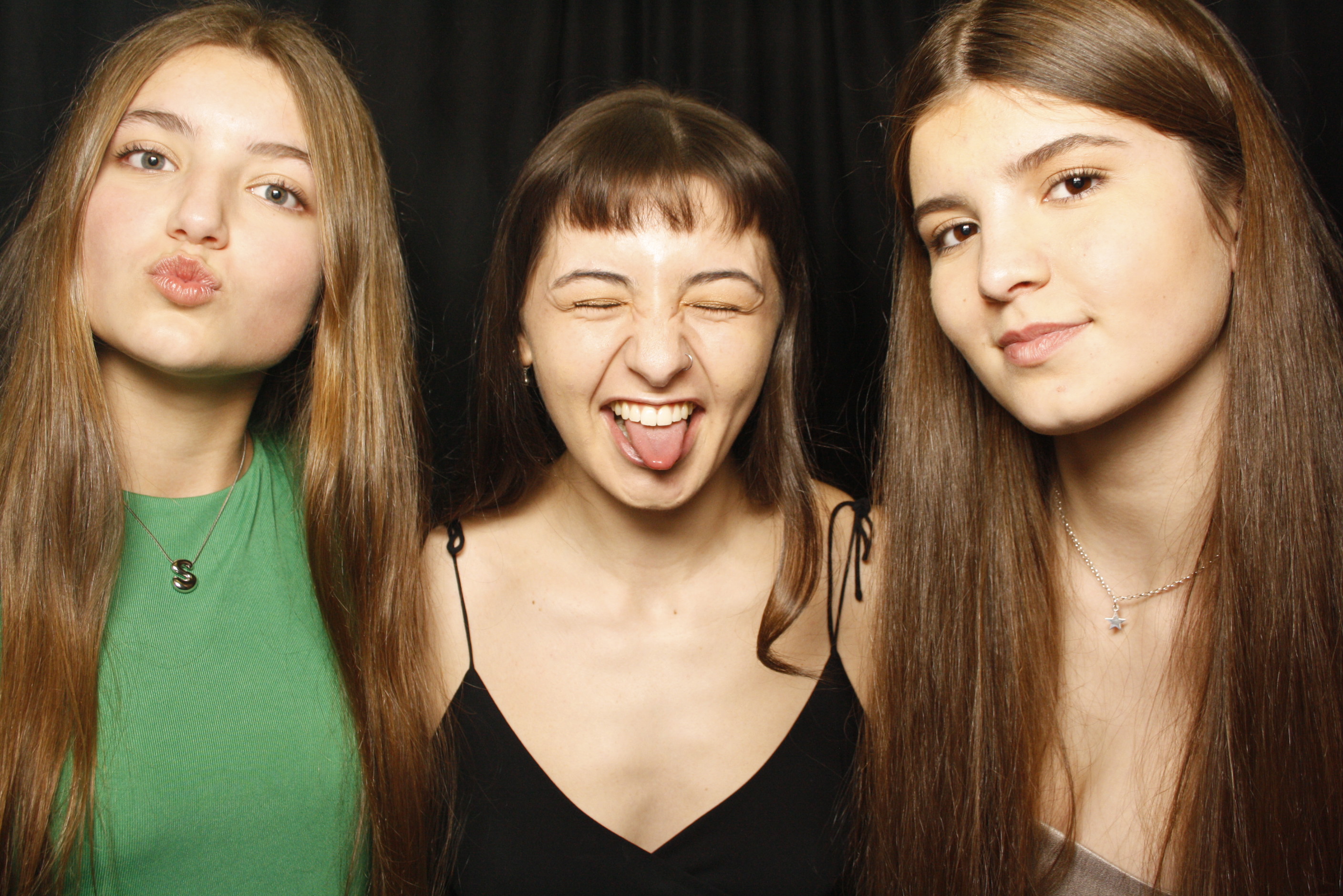 Freya's 21st ... 2024 | View more photos from the event at wgtngallery.classicphotobooths.co.nz/u/wgtncpbgallery/Freyas-21st-2024