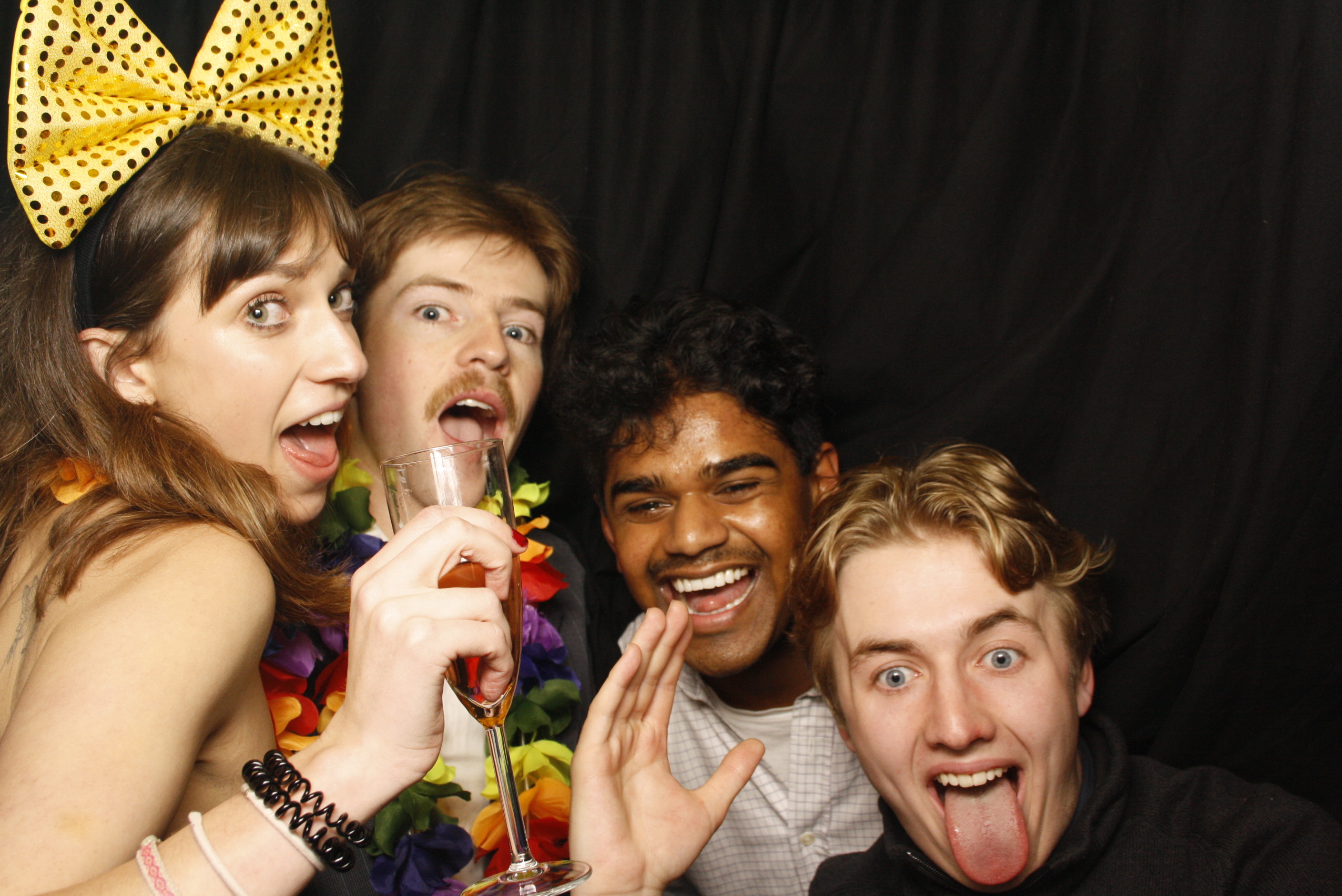 Freya's 21st ... 2024 | View more photos from the event at wgtngallery.classicphotobooths.co.nz/u/wgtncpbgallery/Freyas-21st-2024