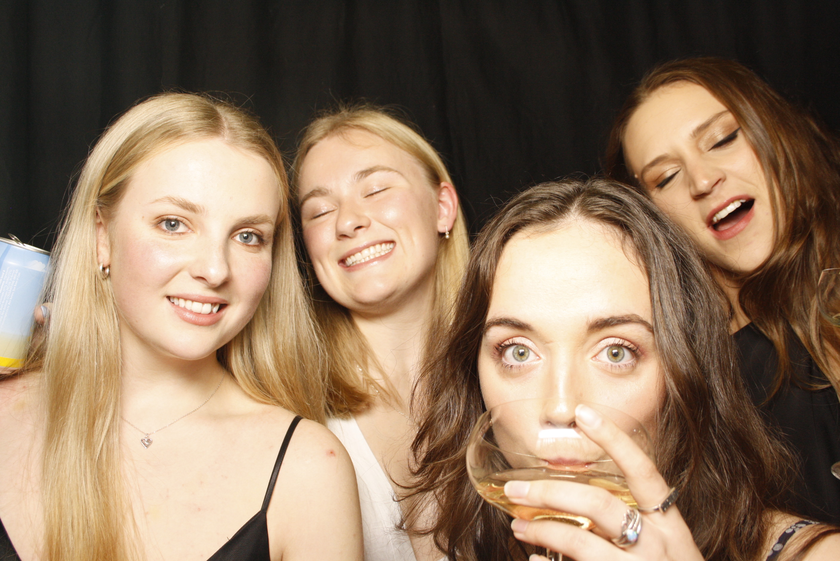 Freya's 21st ... 2024 | View more photos from the event at wgtngallery.classicphotobooths.co.nz/u/wgtncpbgallery/Freyas-21st-2024