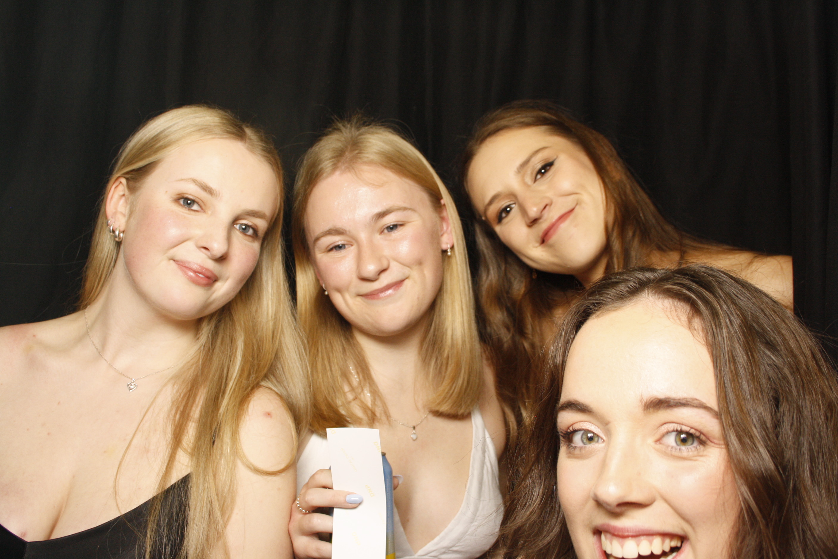 Freya's 21st ... 2024 | View more photos from the event at wgtngallery.classicphotobooths.co.nz/u/wgtncpbgallery/Freyas-21st-2024