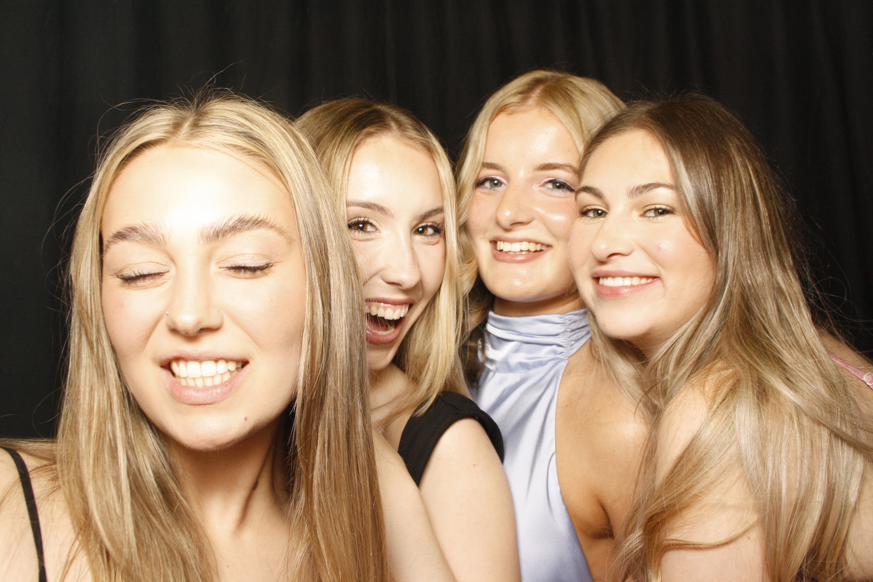 Freya's 21st ... 2024 | View more photos from the event at wgtngallery.classicphotobooths.co.nz/u/wgtncpbgallery/Freyas-21st-2024