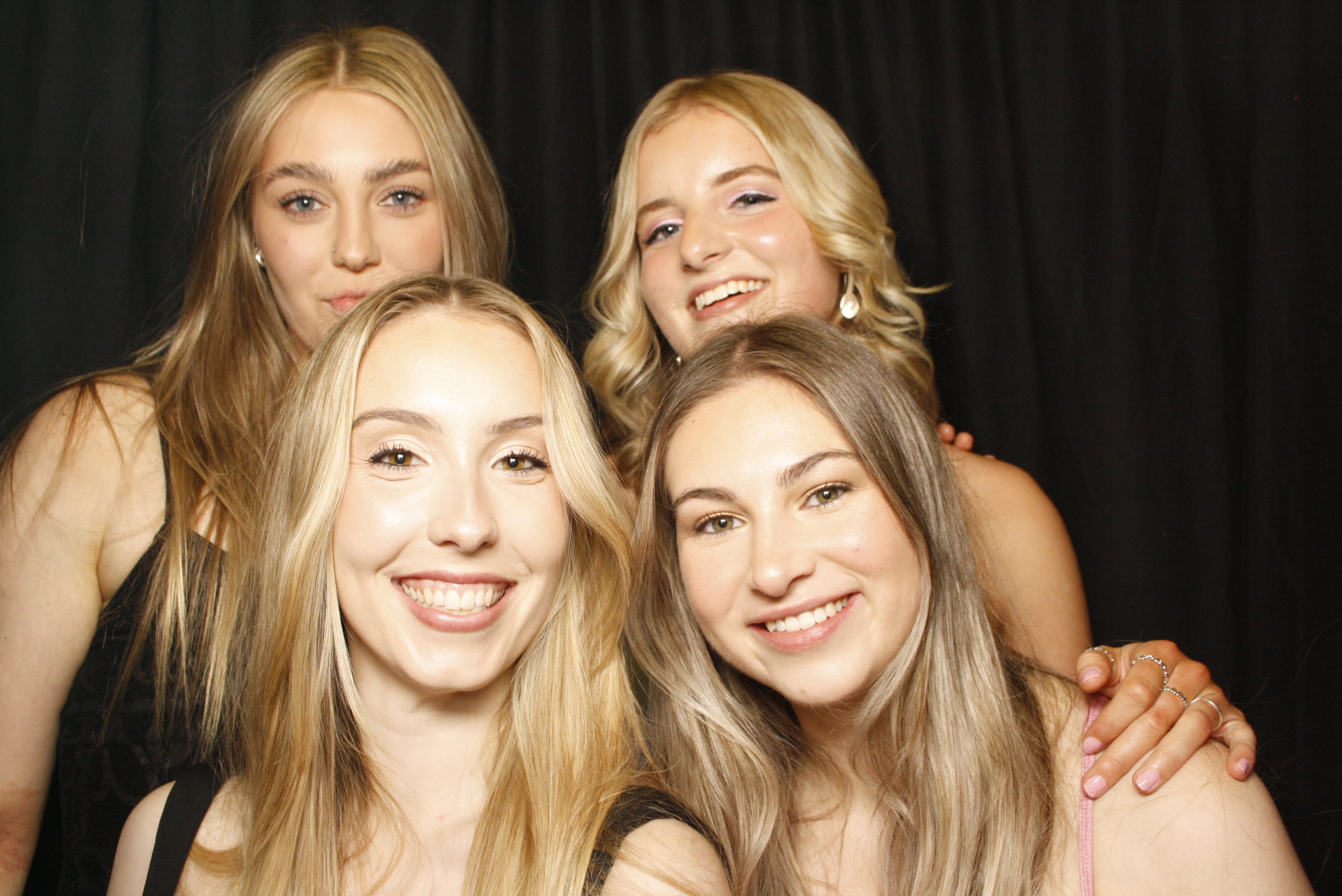 Freya's 21st ... 2024 | View more photos from the event at wgtngallery.classicphotobooths.co.nz/u/wgtncpbgallery/Freyas-21st-2024