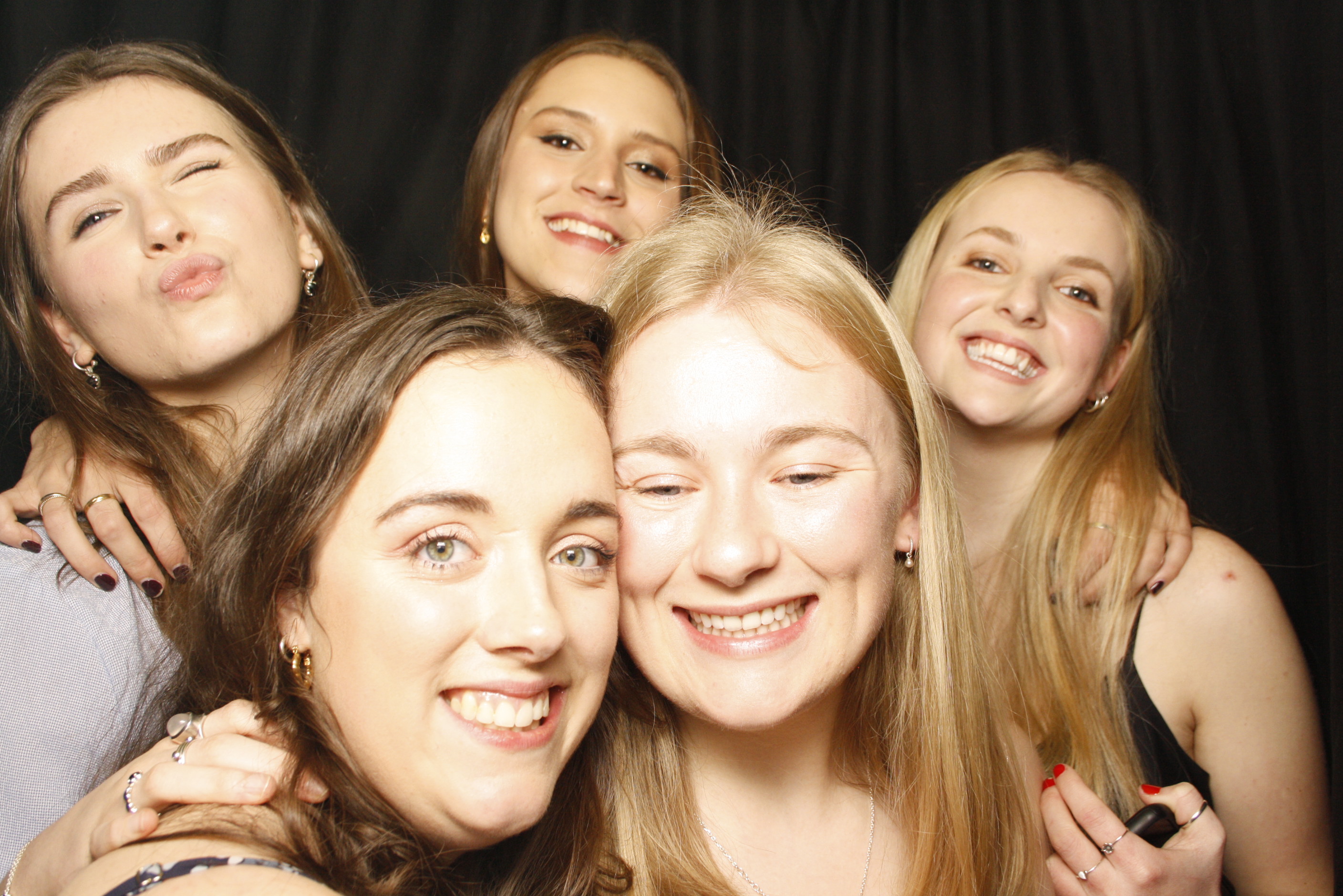 Freya's 21st ... 2024 | View more photos from the event at wgtngallery.classicphotobooths.co.nz/u/wgtncpbgallery/Freyas-21st-2024