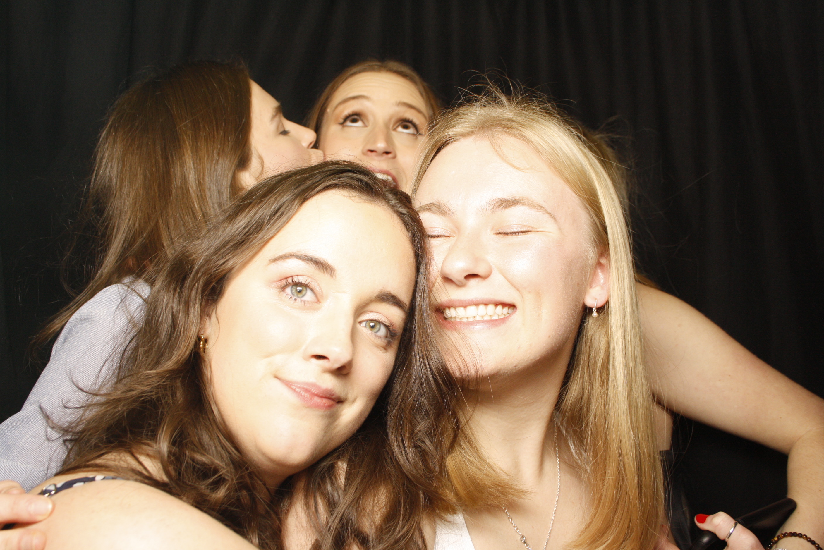 Freya's 21st ... 2024 | View more photos from the event at wgtngallery.classicphotobooths.co.nz/u/wgtncpbgallery/Freyas-21st-2024