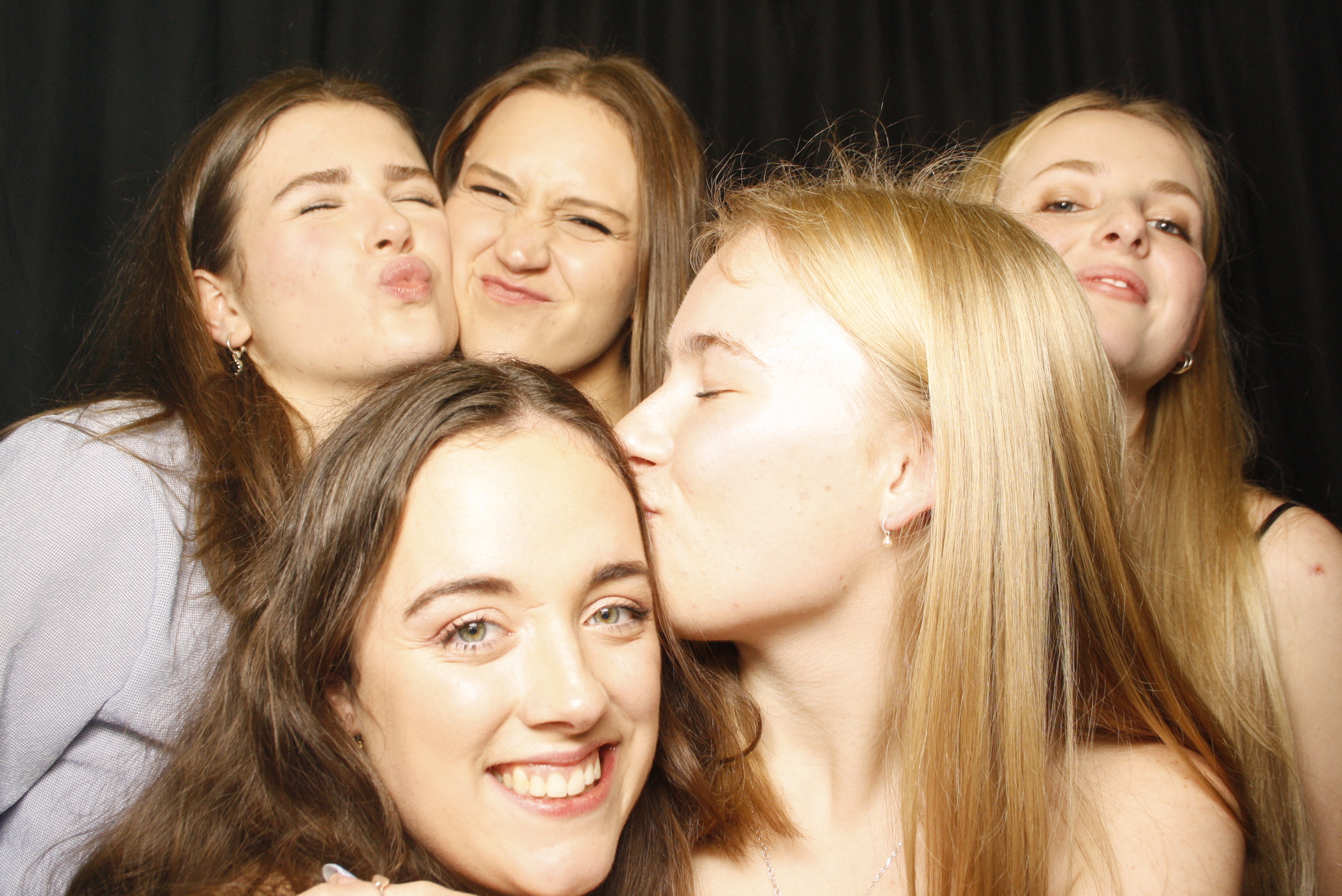 Freya's 21st ... 2024 | View more photos from the event at wgtngallery.classicphotobooths.co.nz/u/wgtncpbgallery/Freyas-21st-2024