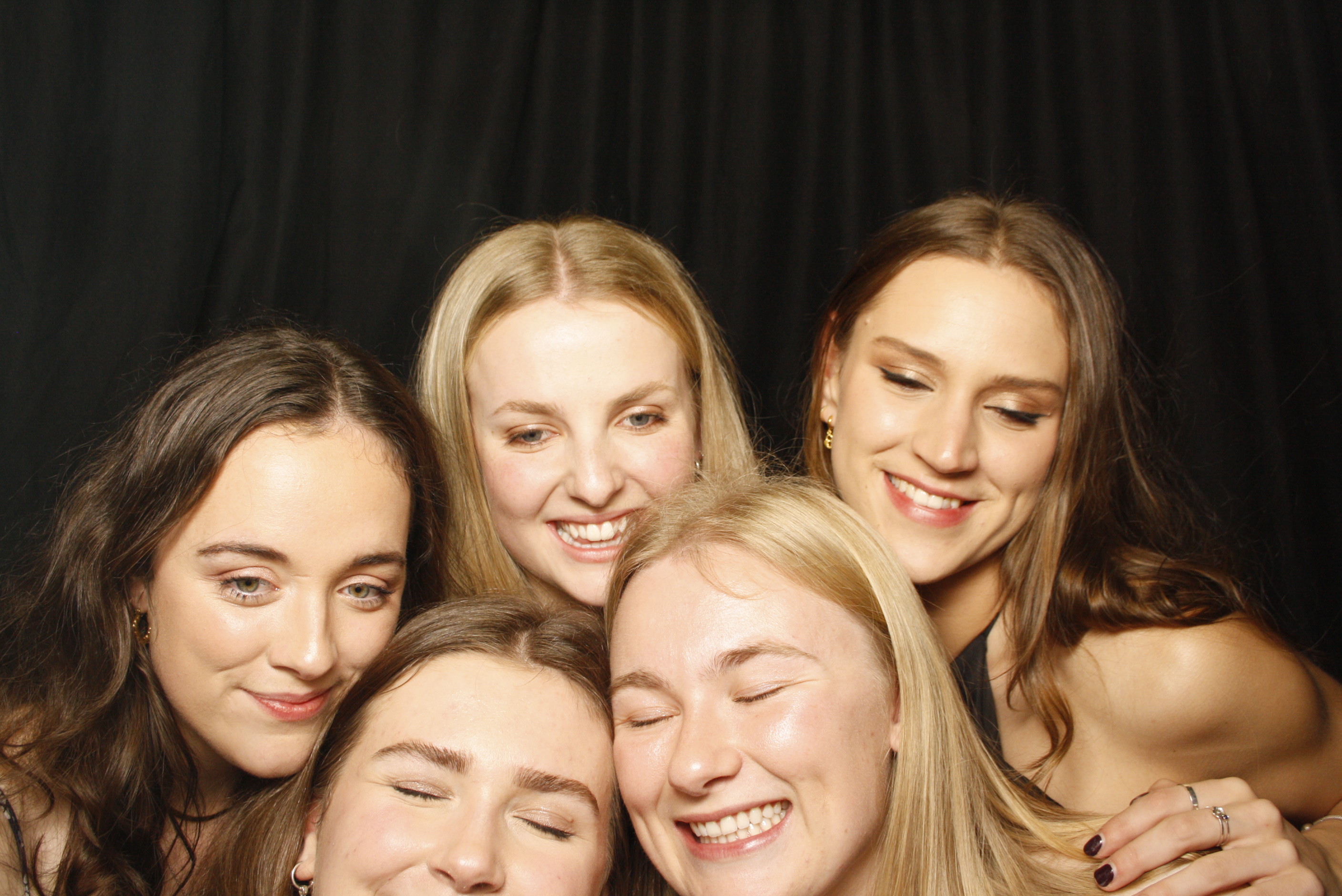 Freya's 21st ... 2024 | View more photos from the event at wgtngallery.classicphotobooths.co.nz/u/wgtncpbgallery/Freyas-21st-2024