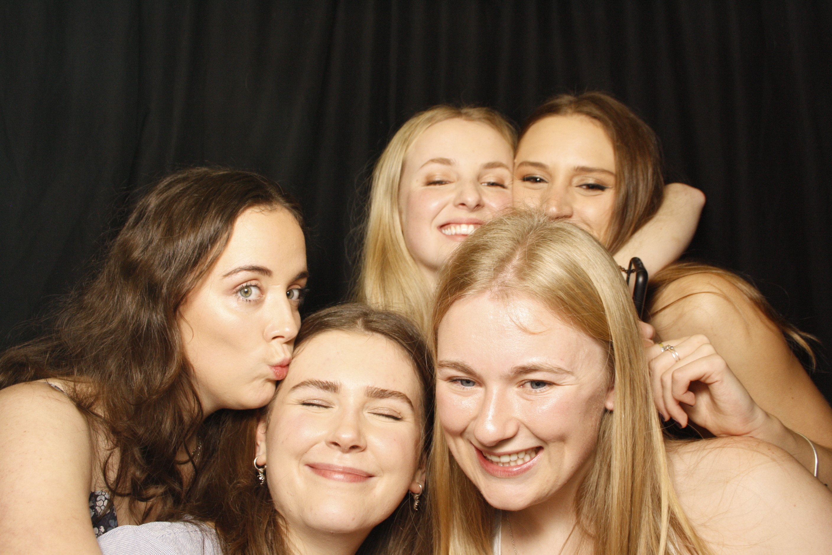 Freya's 21st ... 2024 | View more photos from the event at wgtngallery.classicphotobooths.co.nz/u/wgtncpbgallery/Freyas-21st-2024