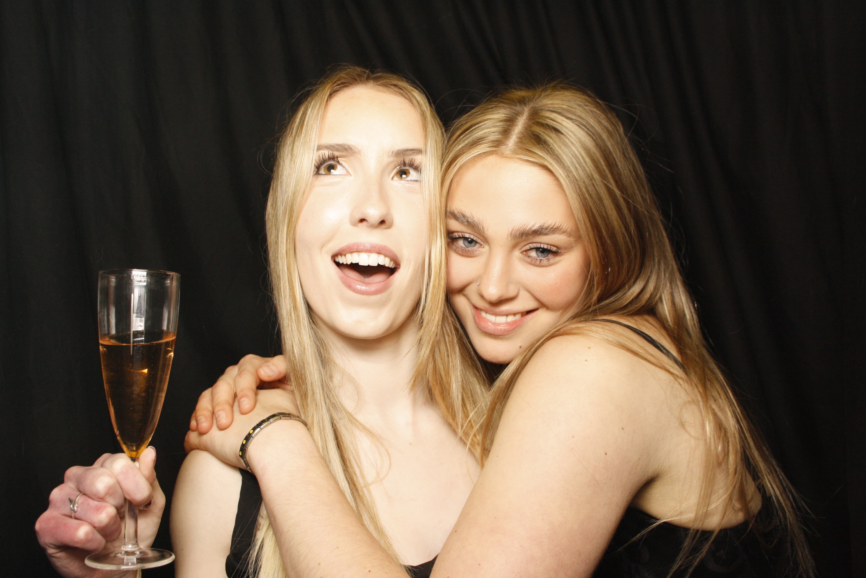 Freya's 21st ... 2024 | View more photos from the event at wgtngallery.classicphotobooths.co.nz/u/wgtncpbgallery/Freyas-21st-2024