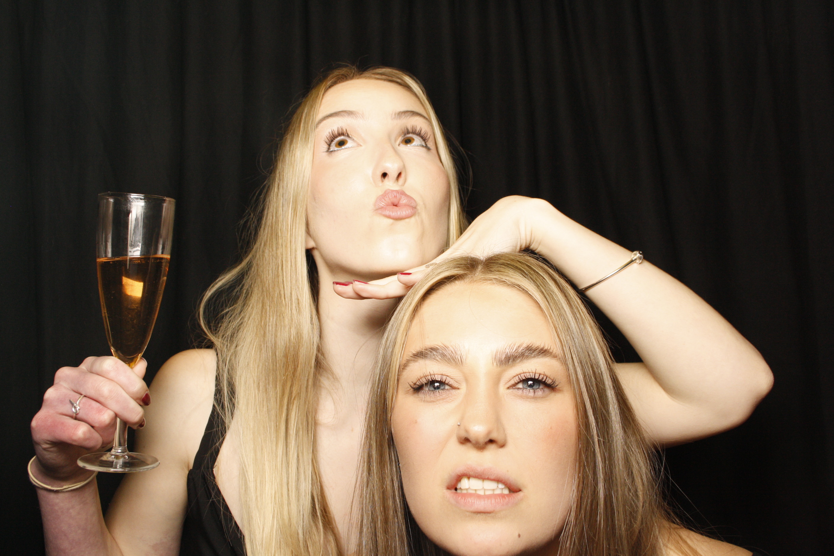 Freya's 21st ... 2024 | View more photos from the event at wgtngallery.classicphotobooths.co.nz/u/wgtncpbgallery/Freyas-21st-2024