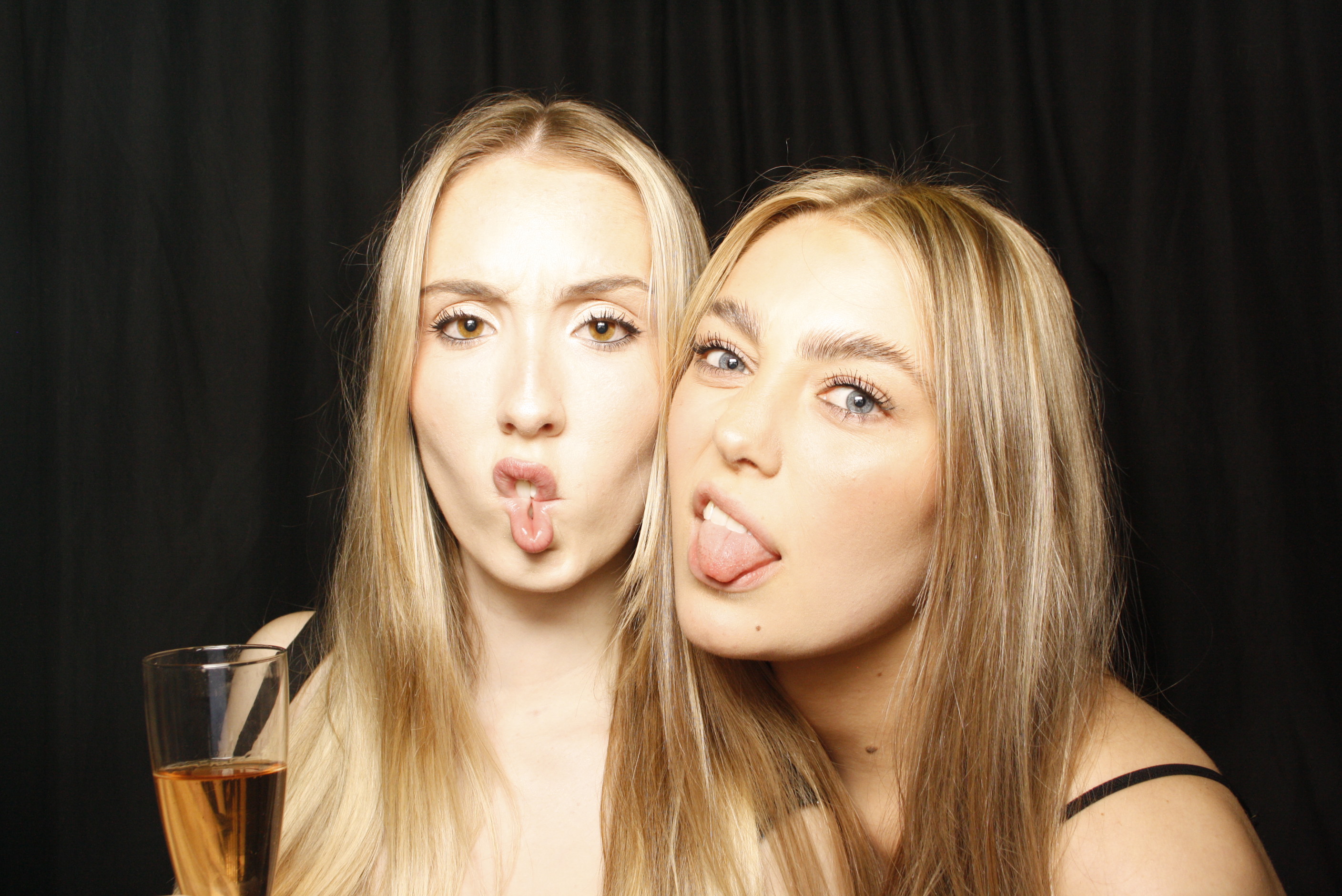 Freya's 21st ... 2024 | View more photos from the event at wgtngallery.classicphotobooths.co.nz/u/wgtncpbgallery/Freyas-21st-2024