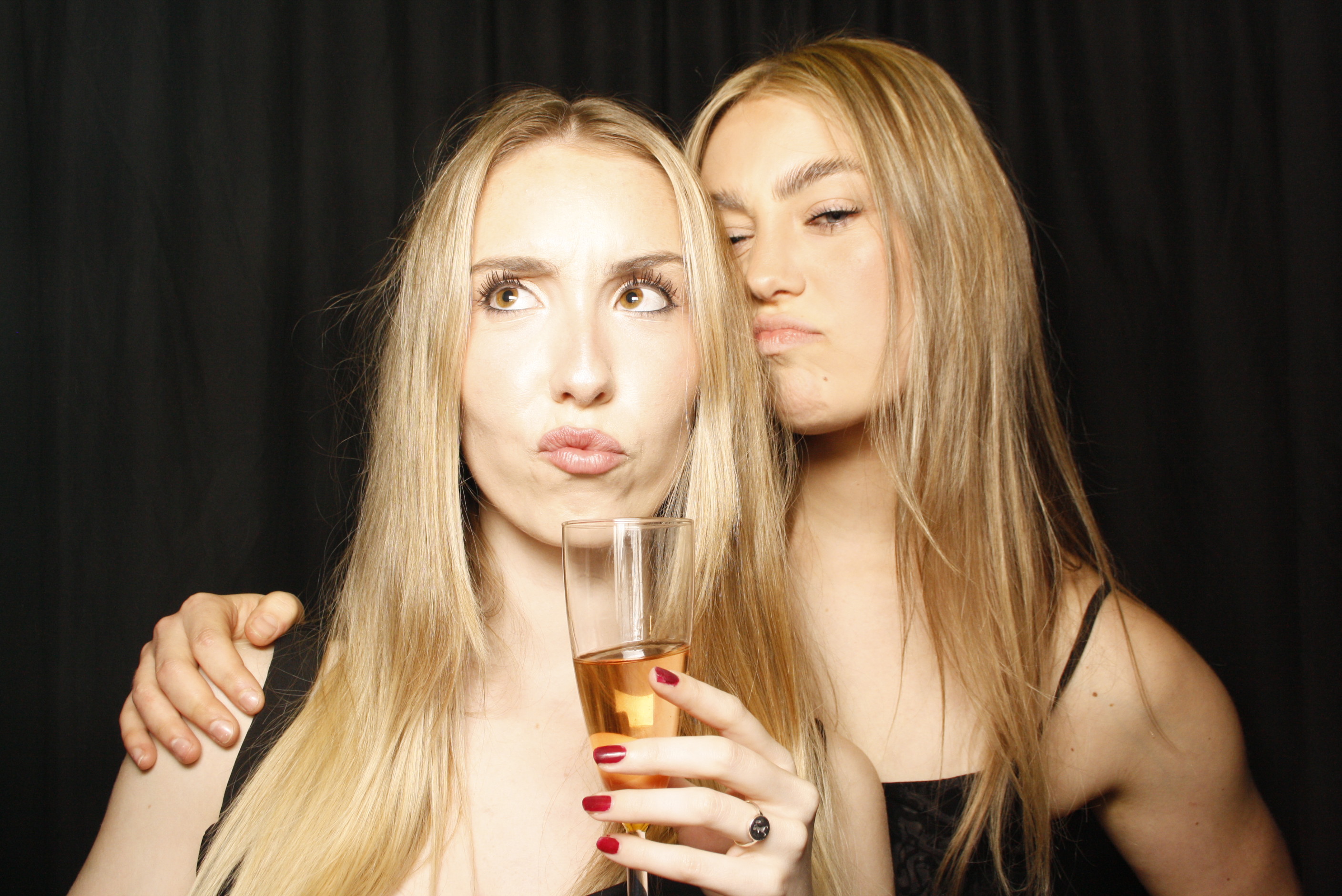 Freya's 21st ... 2024 | View more photos from the event at wgtngallery.classicphotobooths.co.nz/u/wgtncpbgallery/Freyas-21st-2024