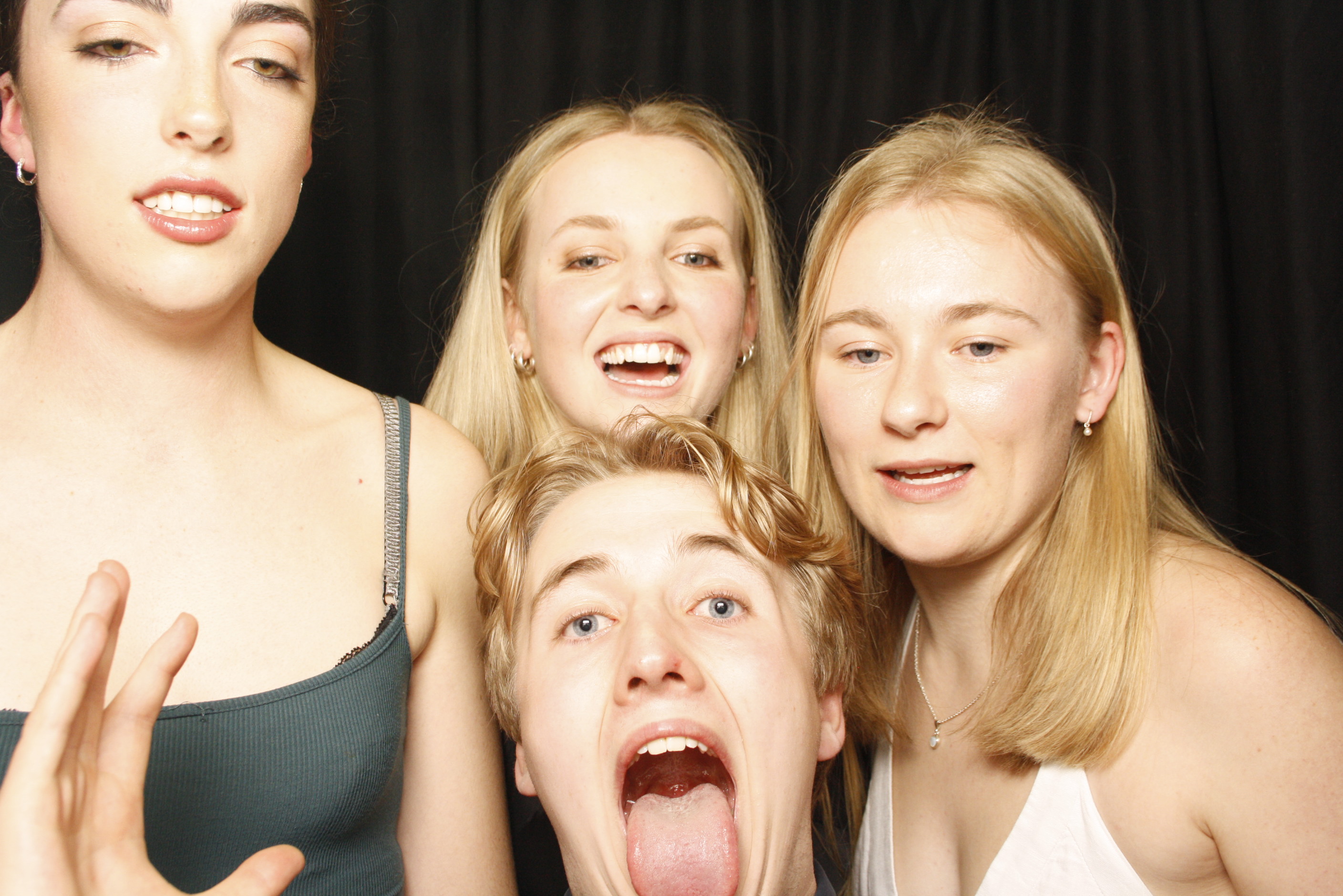 Freya's 21st ... 2024 | View more photos from the event at wgtngallery.classicphotobooths.co.nz/u/wgtncpbgallery/Freyas-21st-2024