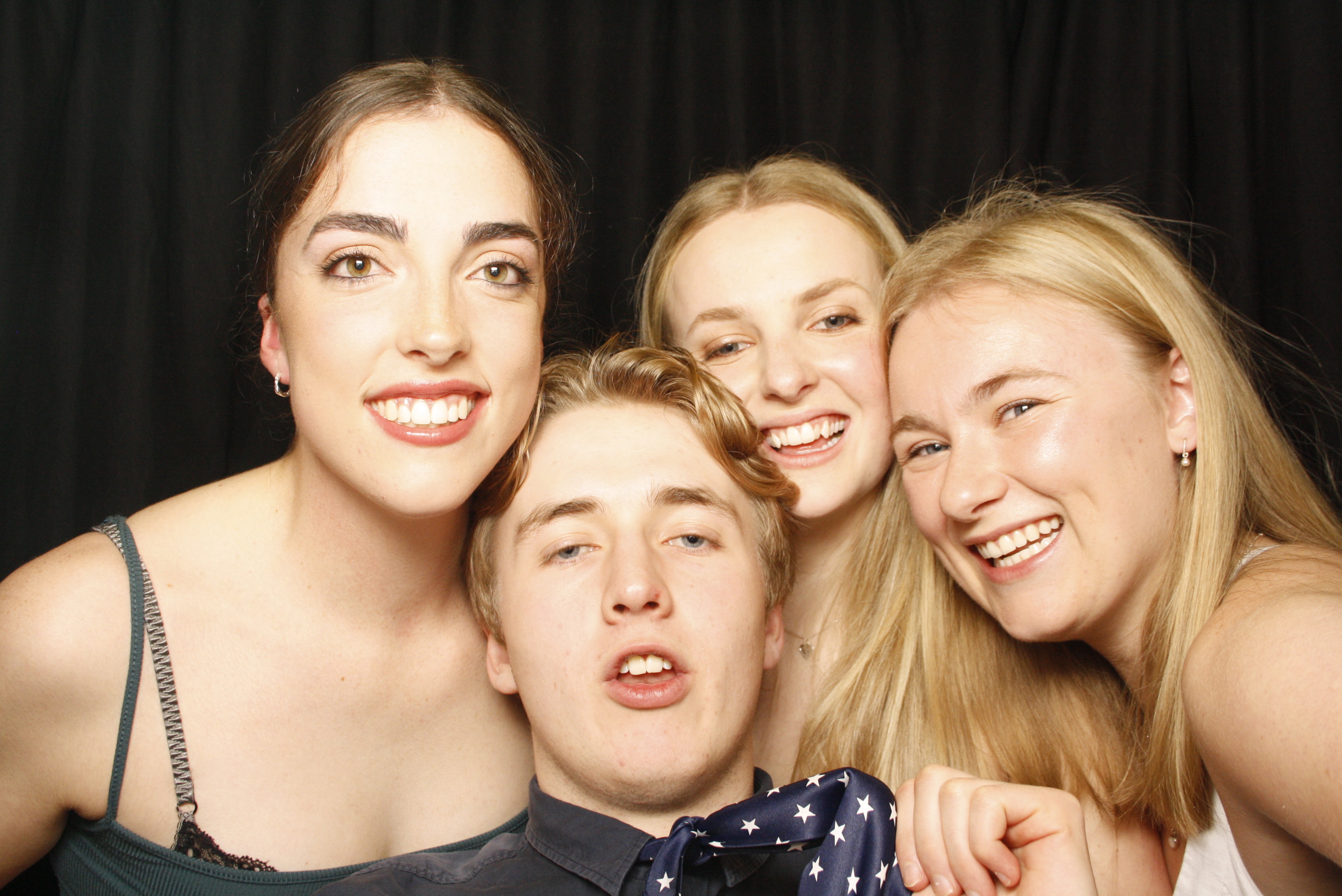 Freya's 21st ... 2024 | View more photos from the event at wgtngallery.classicphotobooths.co.nz/u/wgtncpbgallery/Freyas-21st-2024