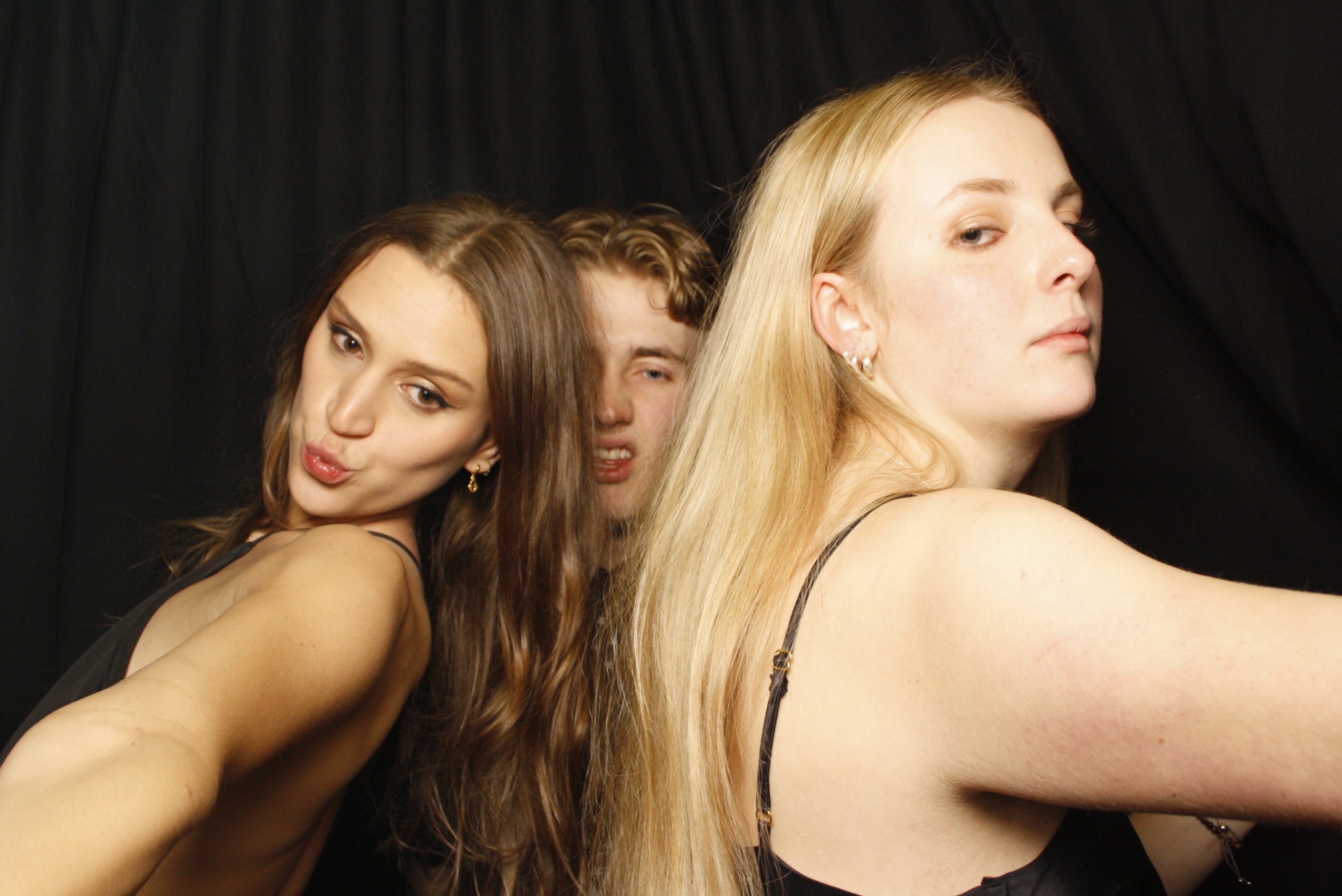 Freya's 21st ... 2024 | View more photos from the event at wgtngallery.classicphotobooths.co.nz/u/wgtncpbgallery/Freyas-21st-2024