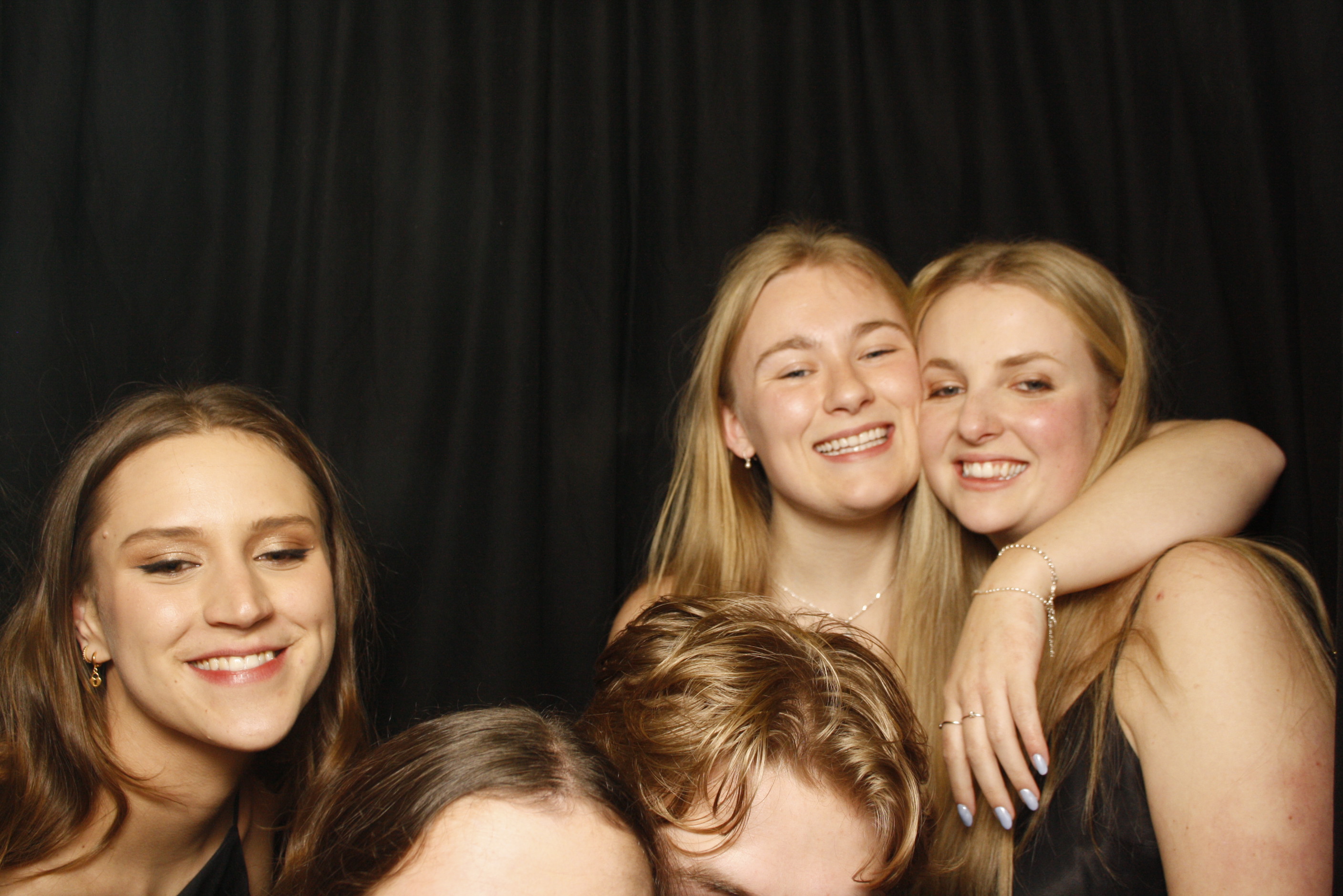 Freya's 21st ... 2024 | View more photos from the event at wgtngallery.classicphotobooths.co.nz/u/wgtncpbgallery/Freyas-21st-2024