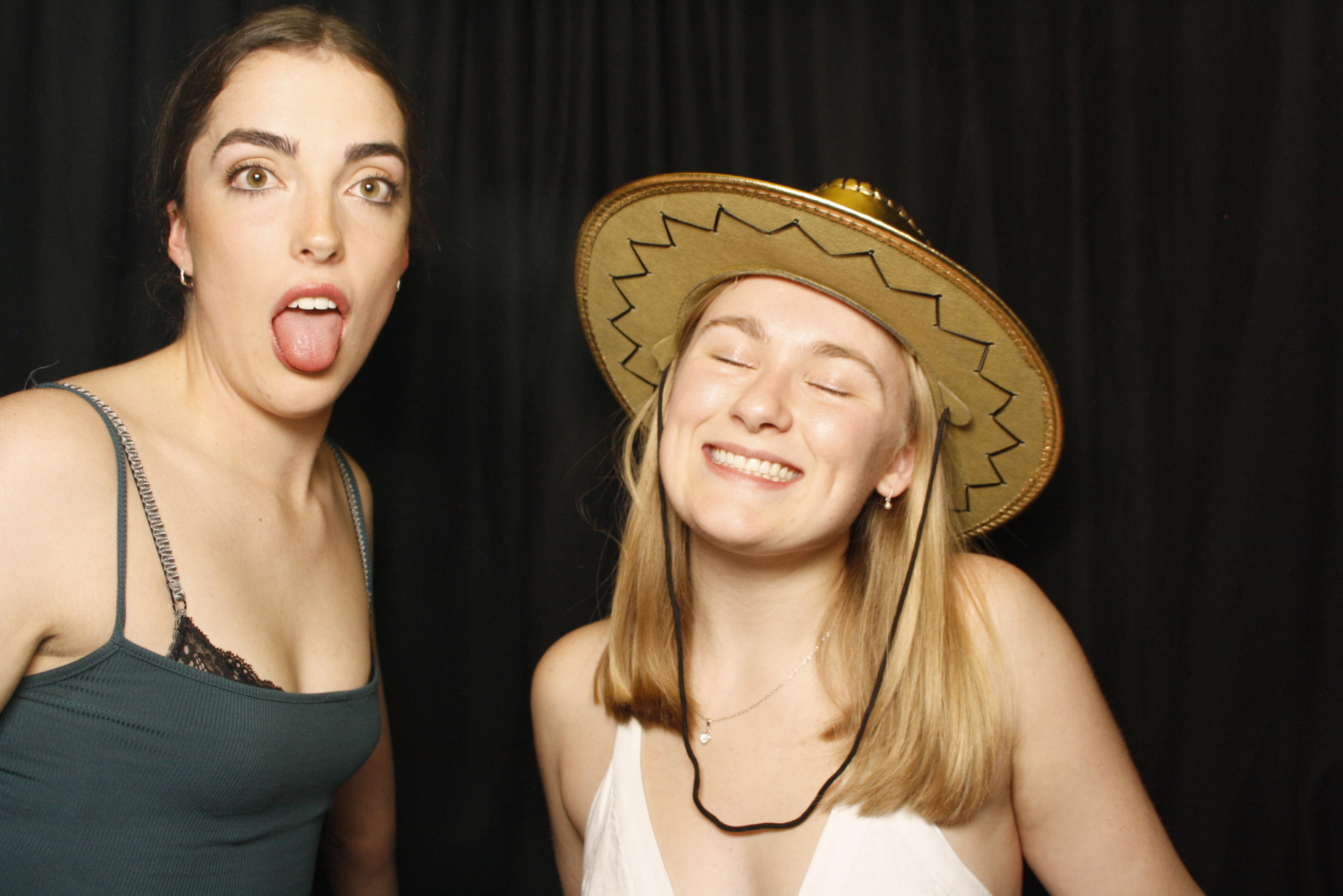 Freya's 21st ... 2024 | View more photos from the event at wgtngallery.classicphotobooths.co.nz/u/wgtncpbgallery/Freyas-21st-2024