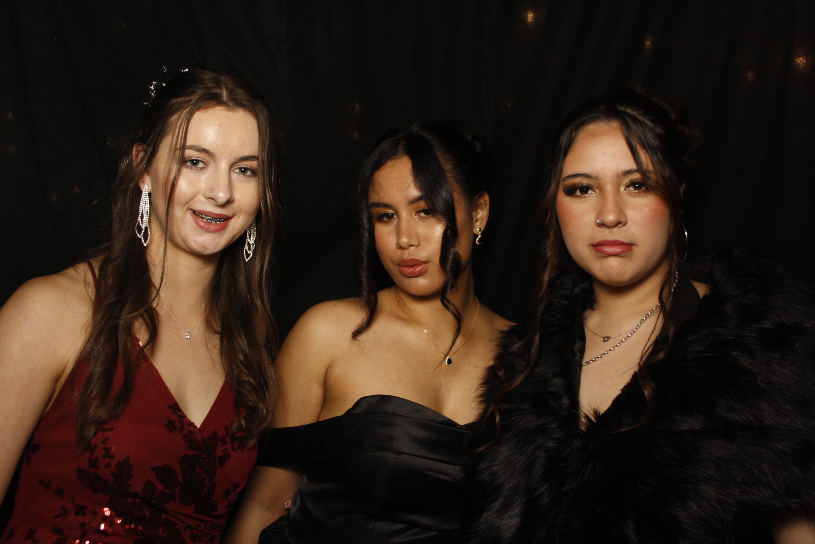 Kuranui College Ball | View more photos from the event at wgtngallery.classicphotobooths.co.nz/u/wgtncpbgallery/Kuranui-College-Ball