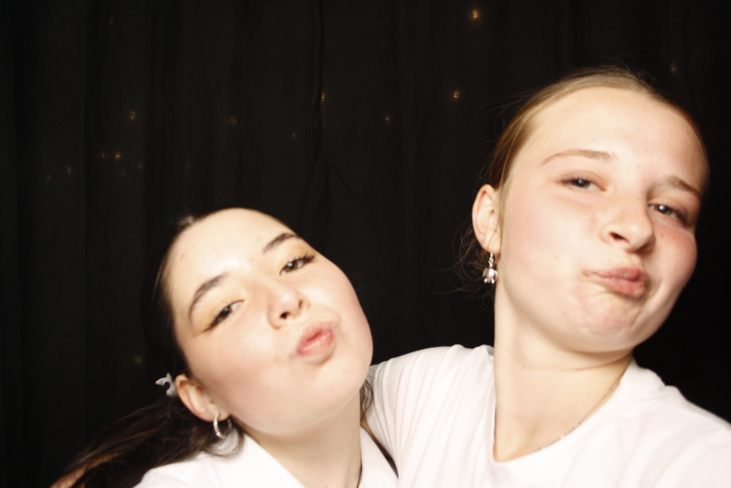 Kuranui College Ball | View more photos from the event at wgtngallery.classicphotobooths.co.nz/u/wgtncpbgallery/Kuranui-College-Ball