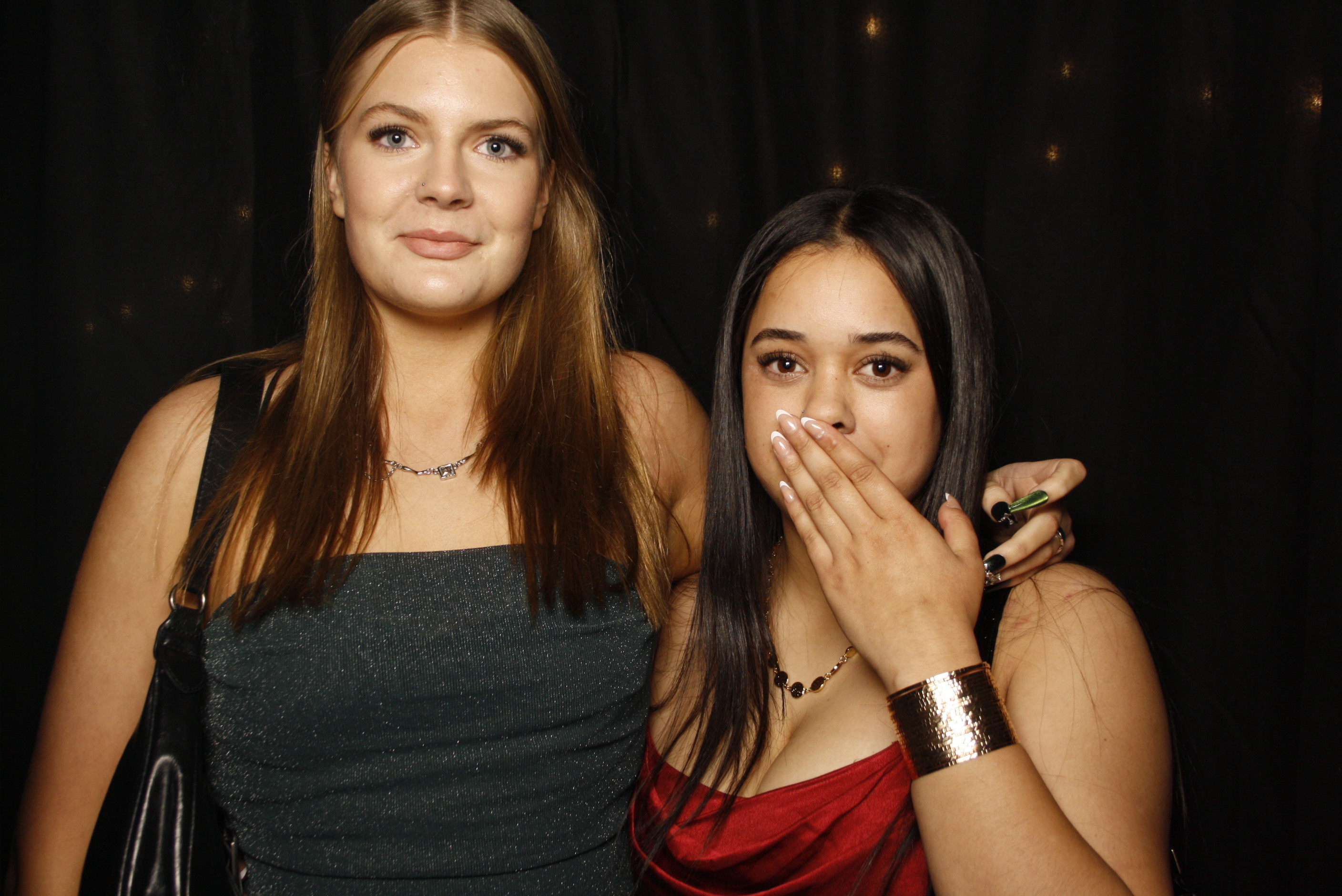 Kuranui College Ball | View more photos from the event at wgtngallery.classicphotobooths.co.nz/u/wgtncpbgallery/Kuranui-College-Ball