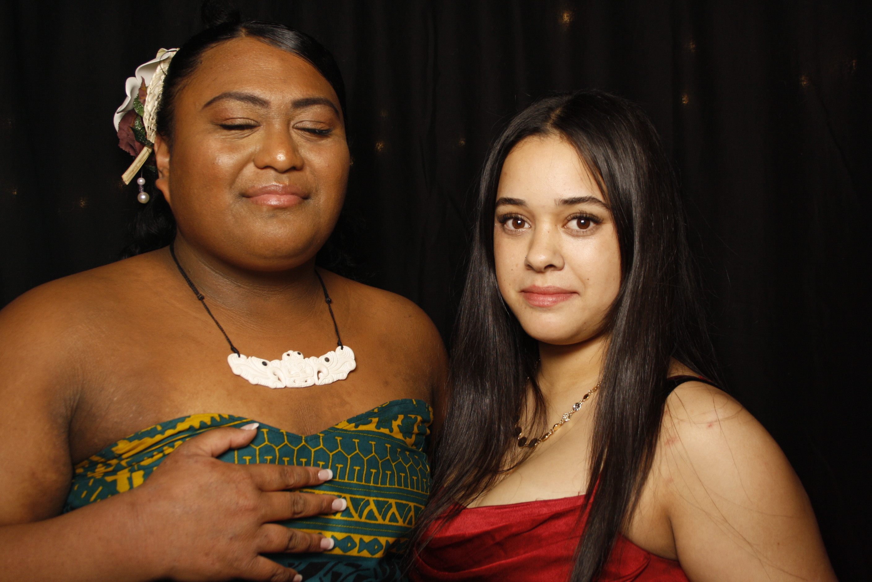 Kuranui College Ball | View more photos from the event at wgtngallery.classicphotobooths.co.nz/u/wgtncpbgallery/Kuranui-College-Ball