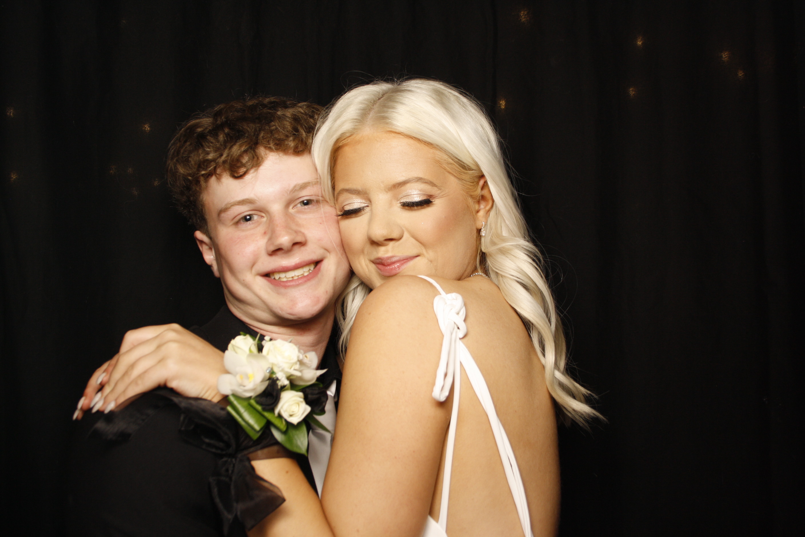 Kuranui College Ball | View more photos from the event at wgtngallery.classicphotobooths.co.nz/u/wgtncpbgallery/Kuranui-College-Ball