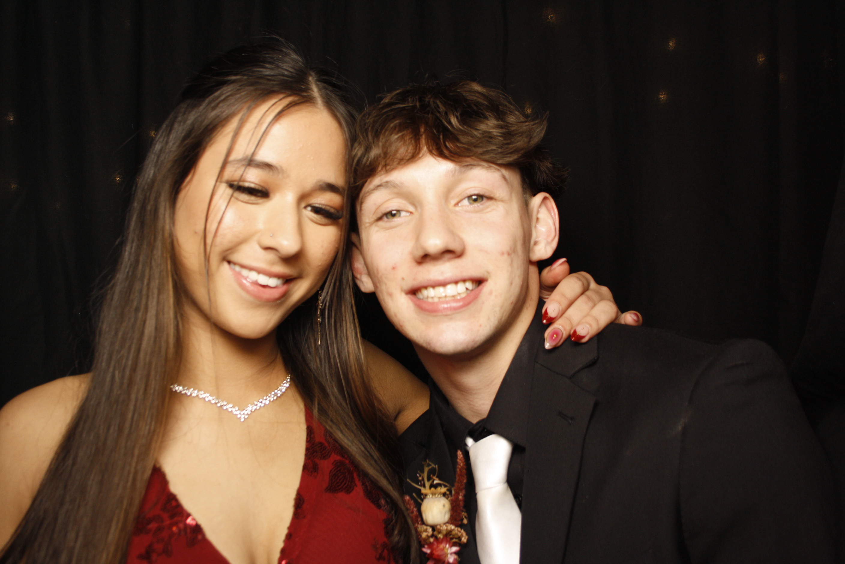 Kuranui College Ball | View more photos from the event at wgtngallery.classicphotobooths.co.nz/u/wgtncpbgallery/Kuranui-College-Ball