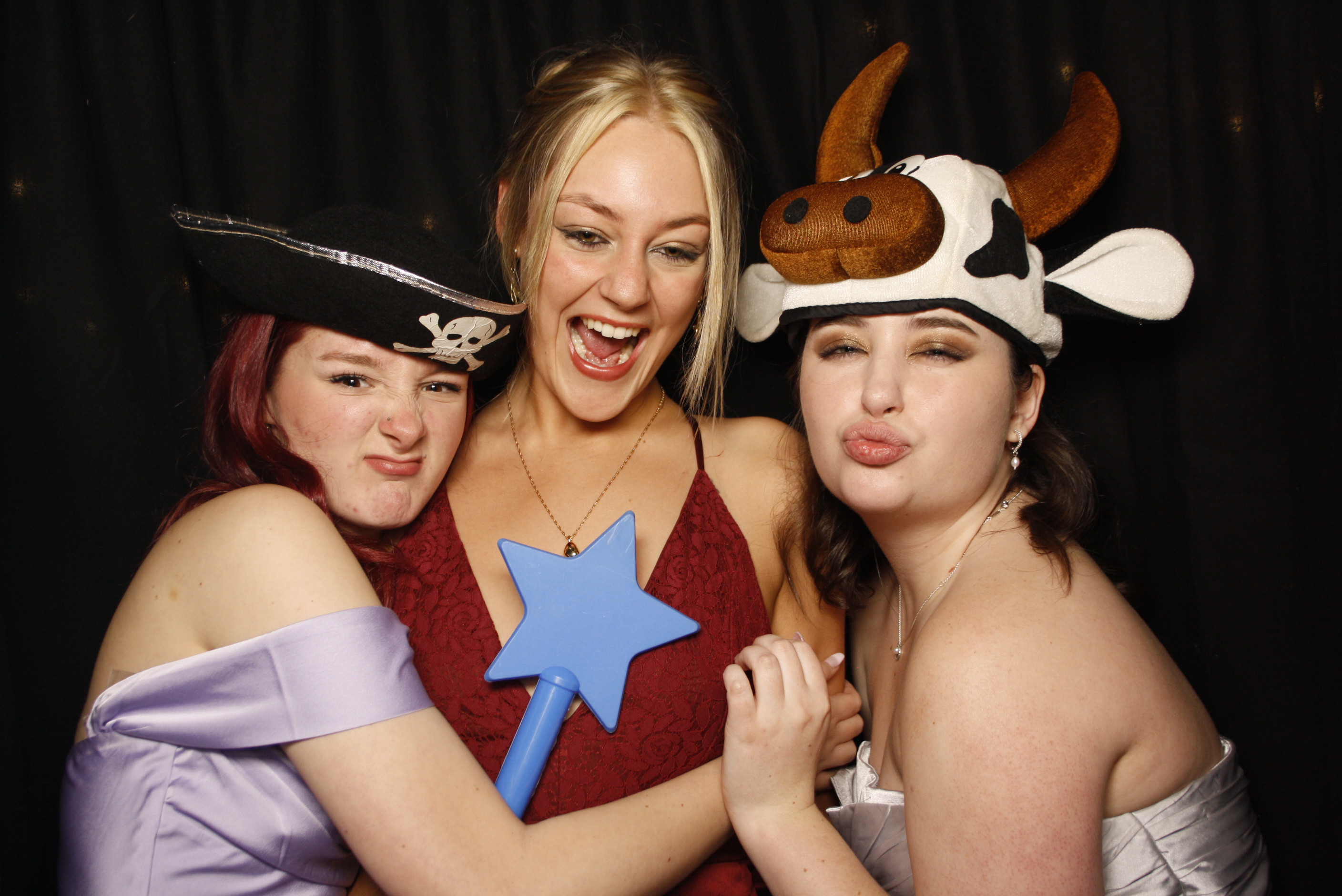 Kuranui College Ball | View more photos from the event at wgtngallery.classicphotobooths.co.nz/u/wgtncpbgallery/Kuranui-College-Ball