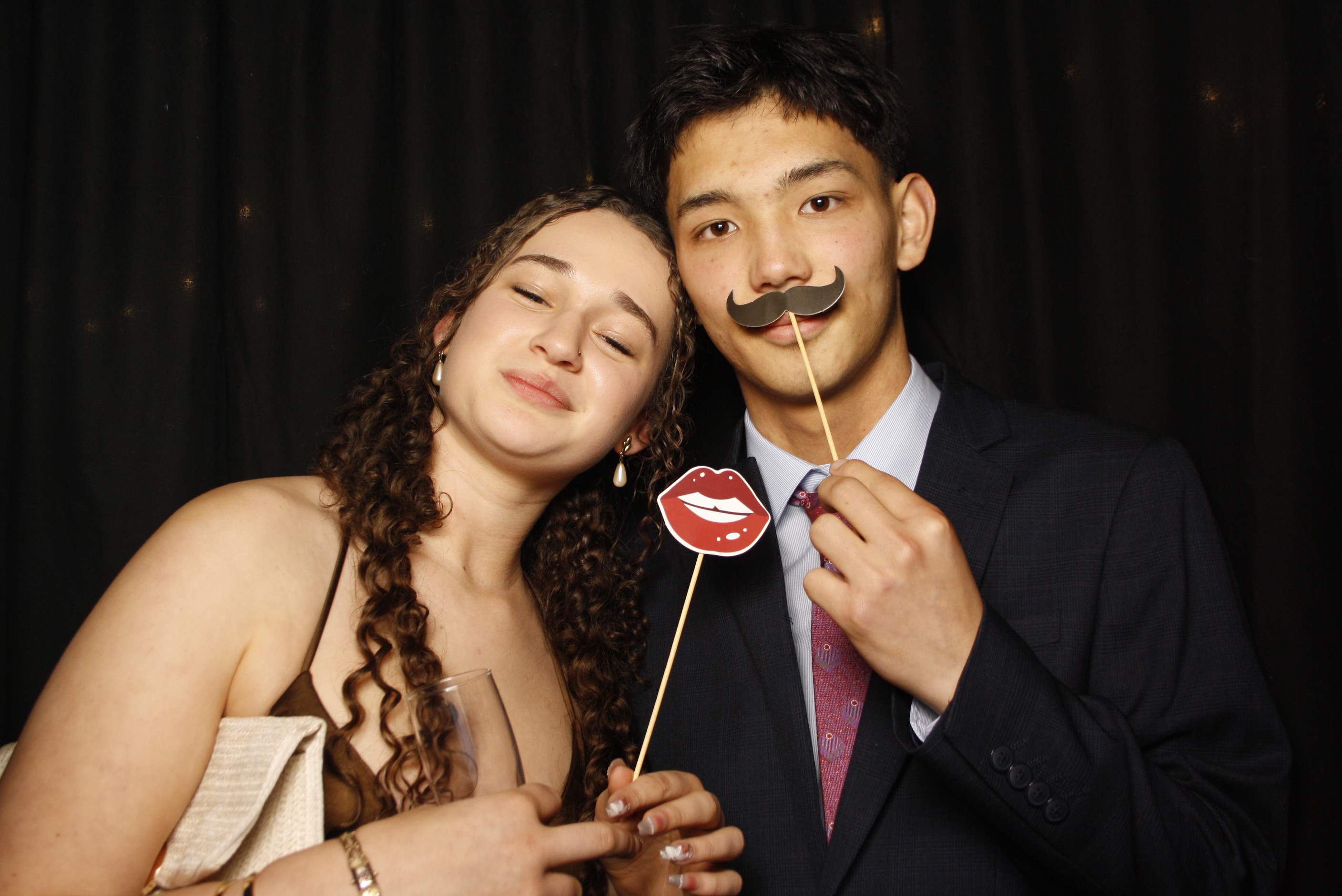 Kuranui College Ball | View more photos from the event at wgtngallery.classicphotobooths.co.nz/u/wgtncpbgallery/Kuranui-College-Ball