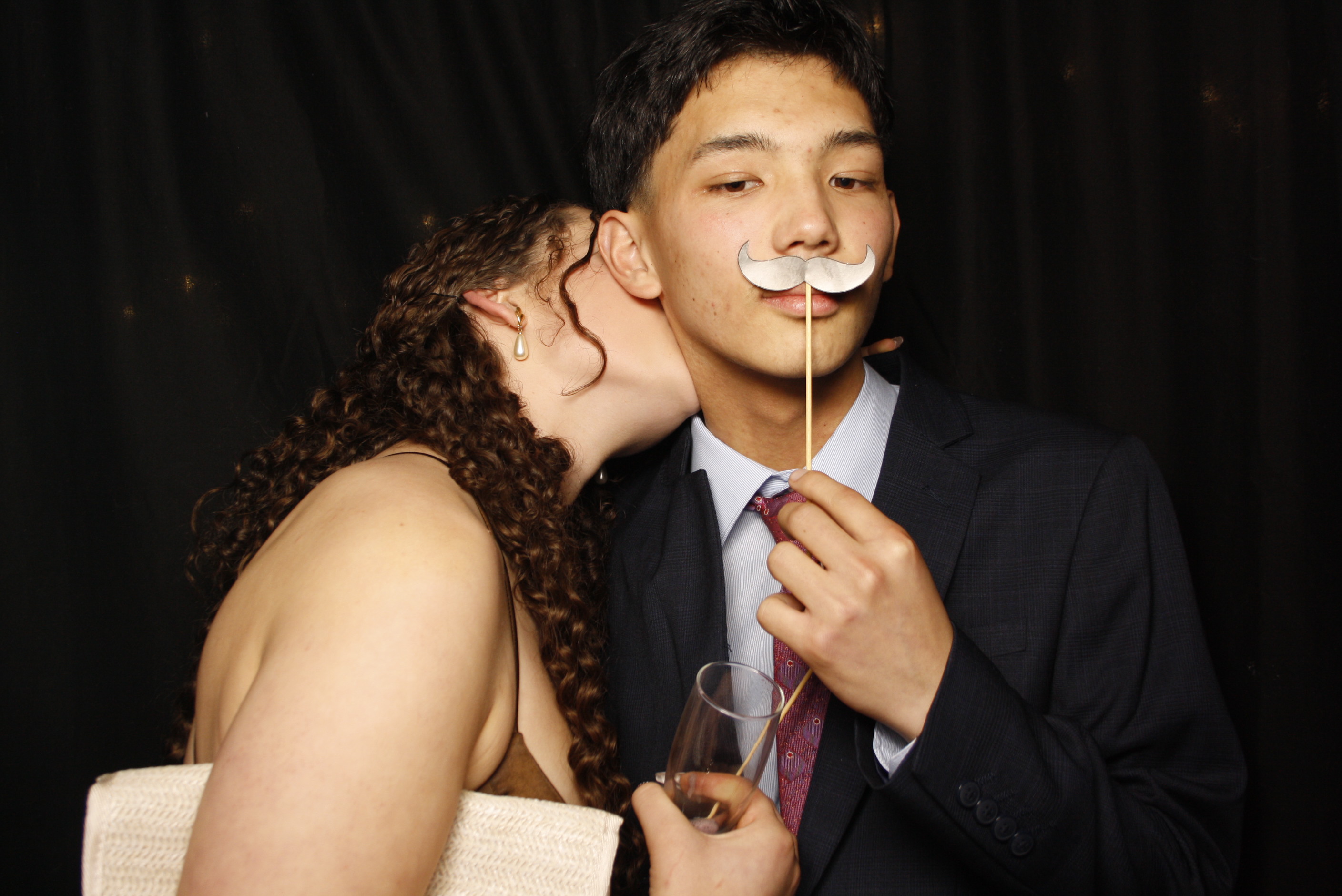 Kuranui College Ball | View more photos from the event at wgtngallery.classicphotobooths.co.nz/u/wgtncpbgallery/Kuranui-College-Ball