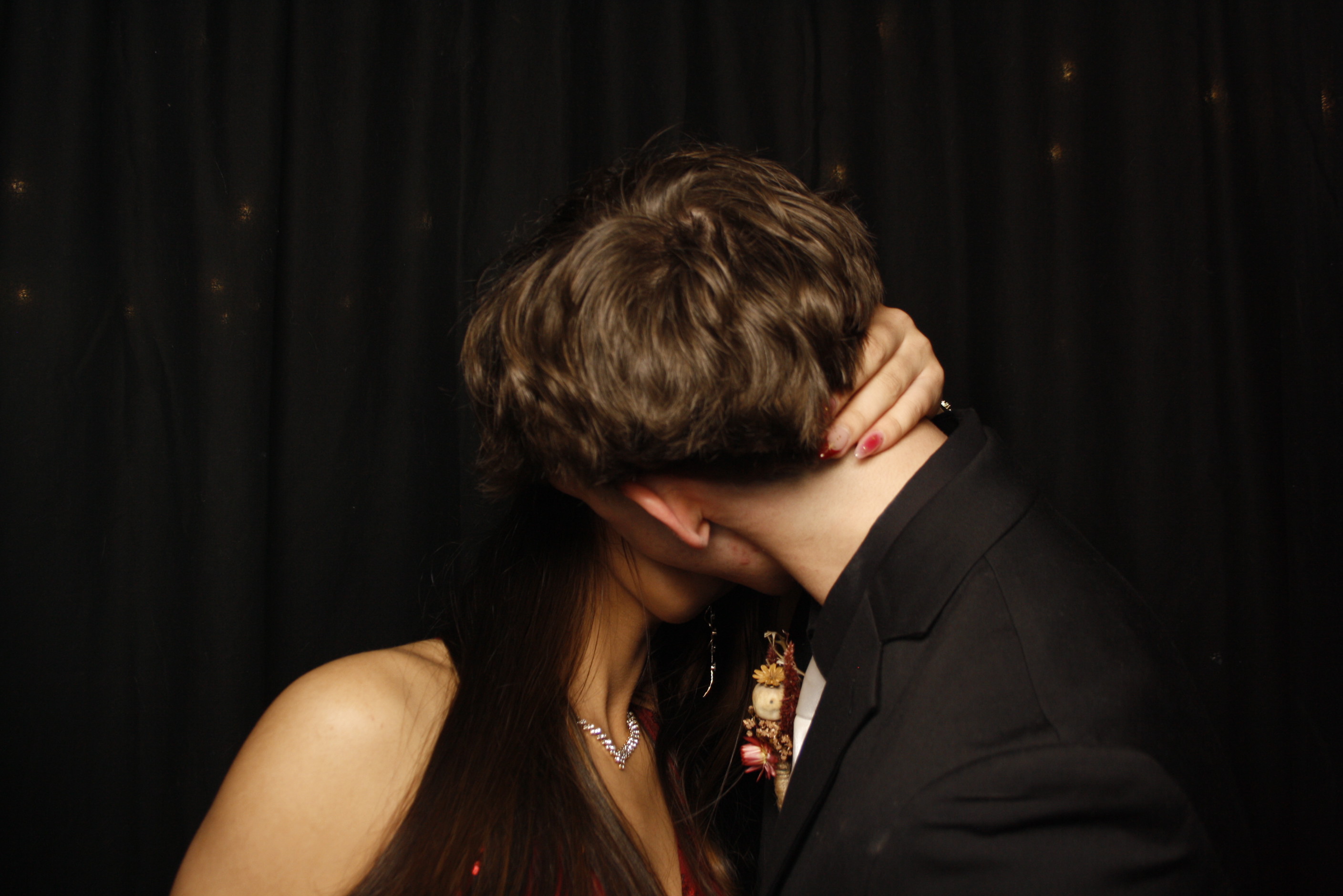 Kuranui College Ball | View more photos from the event at wgtngallery.classicphotobooths.co.nz/u/wgtncpbgallery/Kuranui-College-Ball