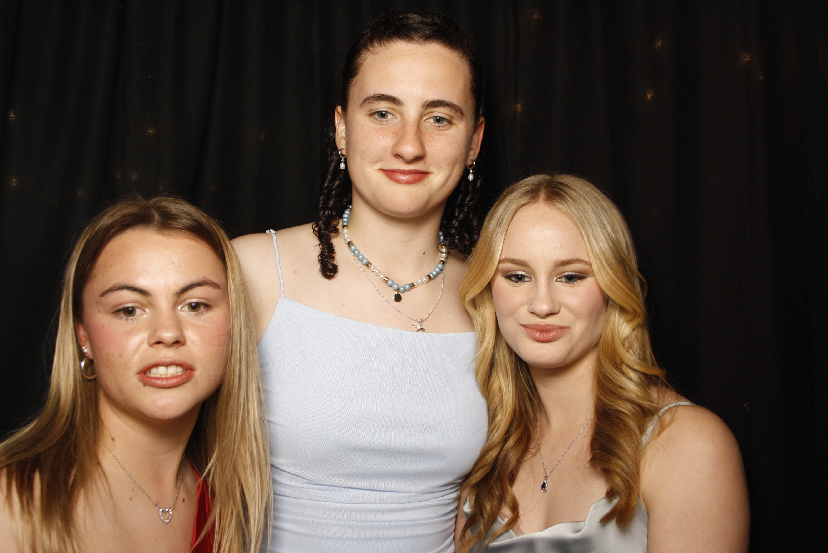 Kuranui College Ball | View more photos from the event at wgtngallery.classicphotobooths.co.nz/u/wgtncpbgallery/Kuranui-College-Ball