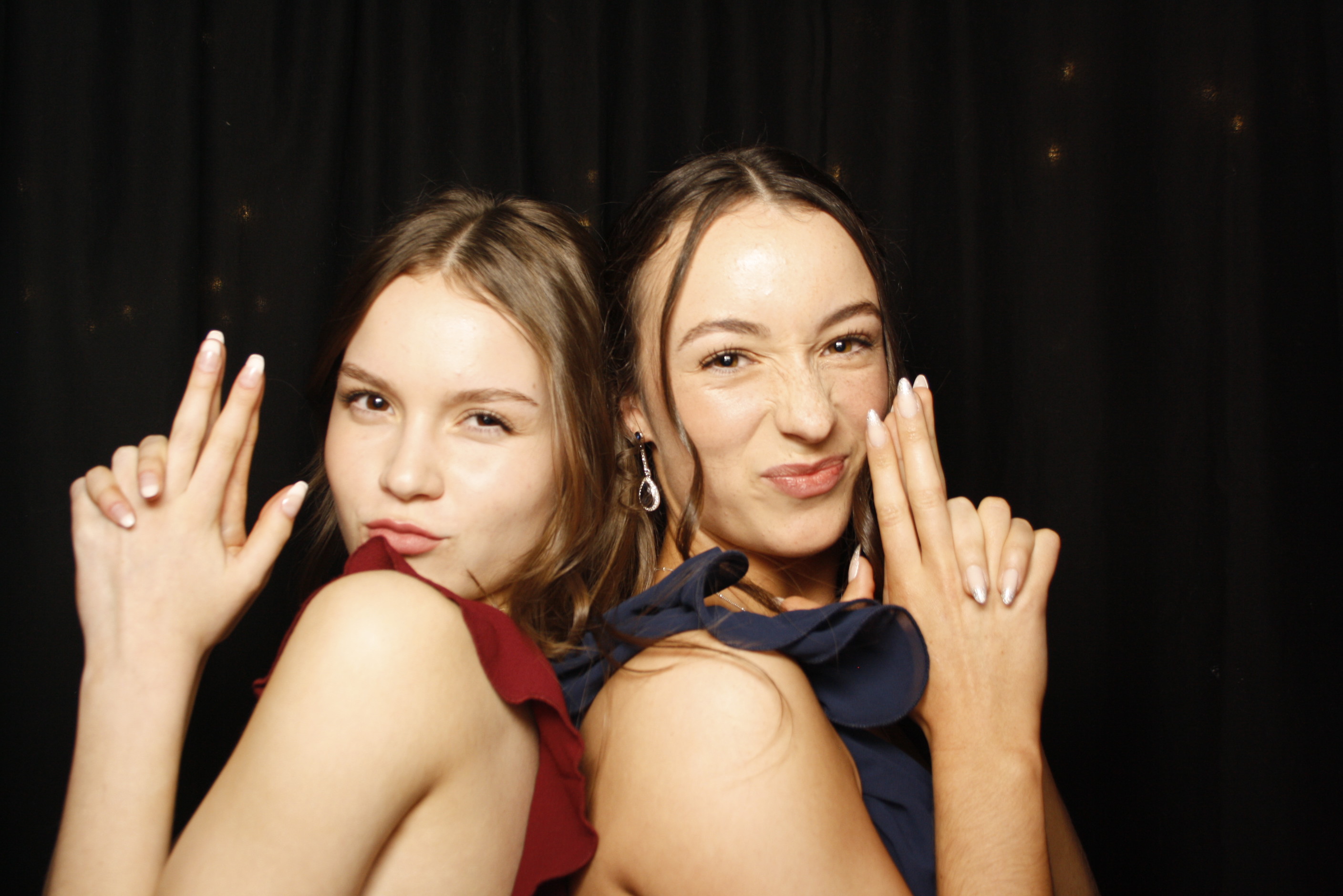 Kuranui College Ball | View more photos from the event at wgtngallery.classicphotobooths.co.nz/u/wgtncpbgallery/Kuranui-College-Ball