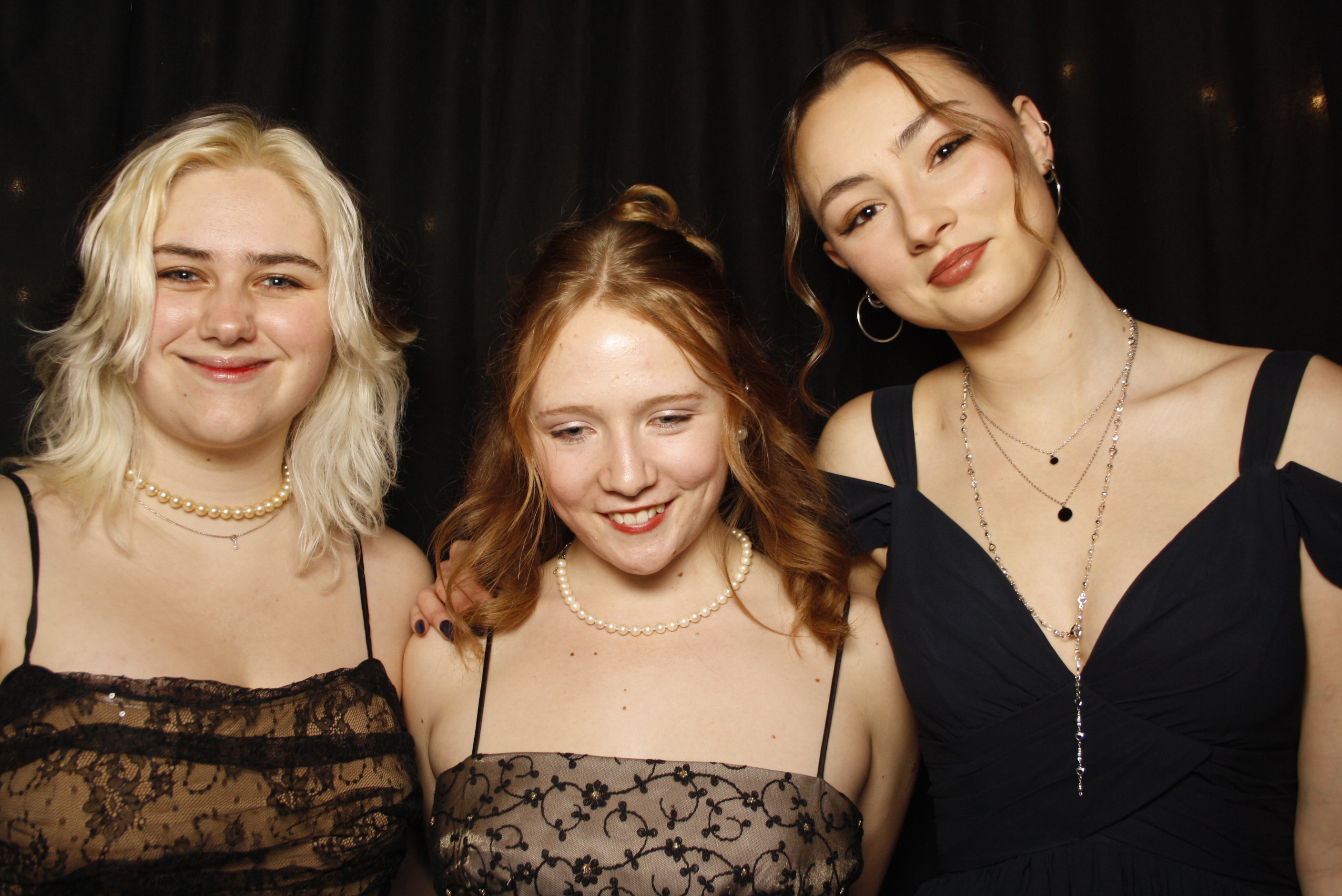 Kuranui College Ball | View more photos from the event at wgtngallery.classicphotobooths.co.nz/u/wgtncpbgallery/Kuranui-College-Ball