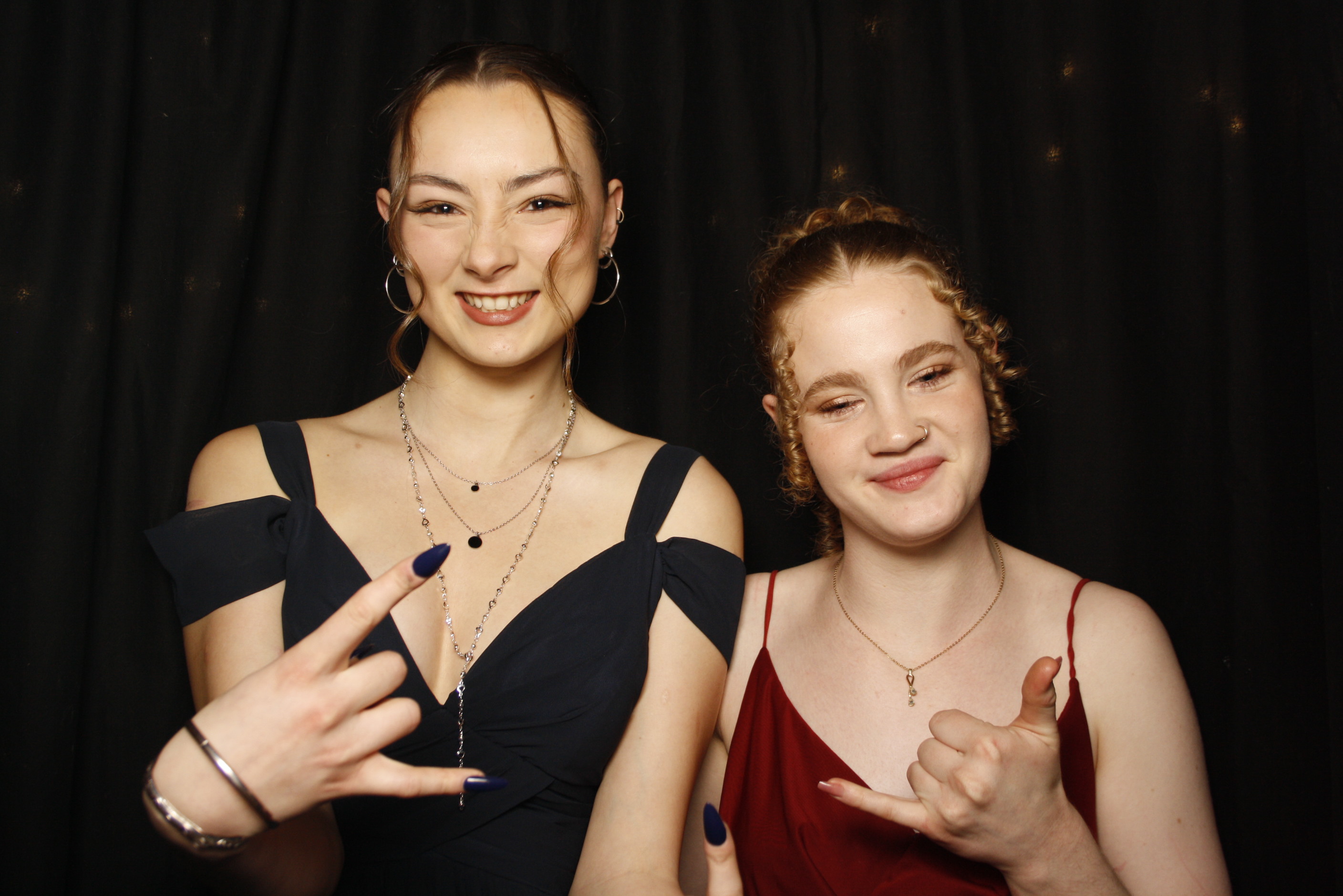 Kuranui College Ball | View more photos from the event at wgtngallery.classicphotobooths.co.nz/u/wgtncpbgallery/Kuranui-College-Ball