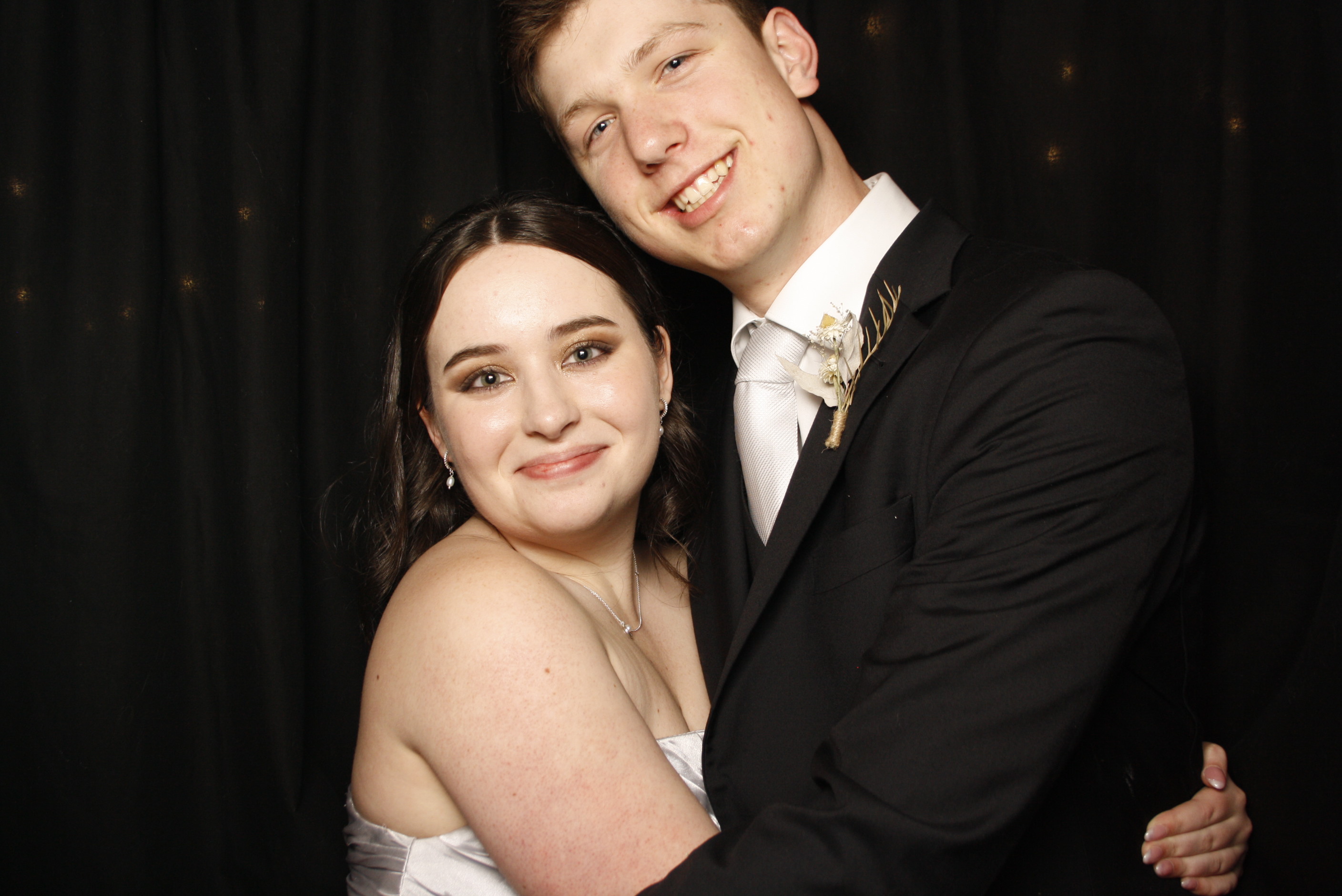 Kuranui College Ball | View more photos from the event at wgtngallery.classicphotobooths.co.nz/u/wgtncpbgallery/Kuranui-College-Ball