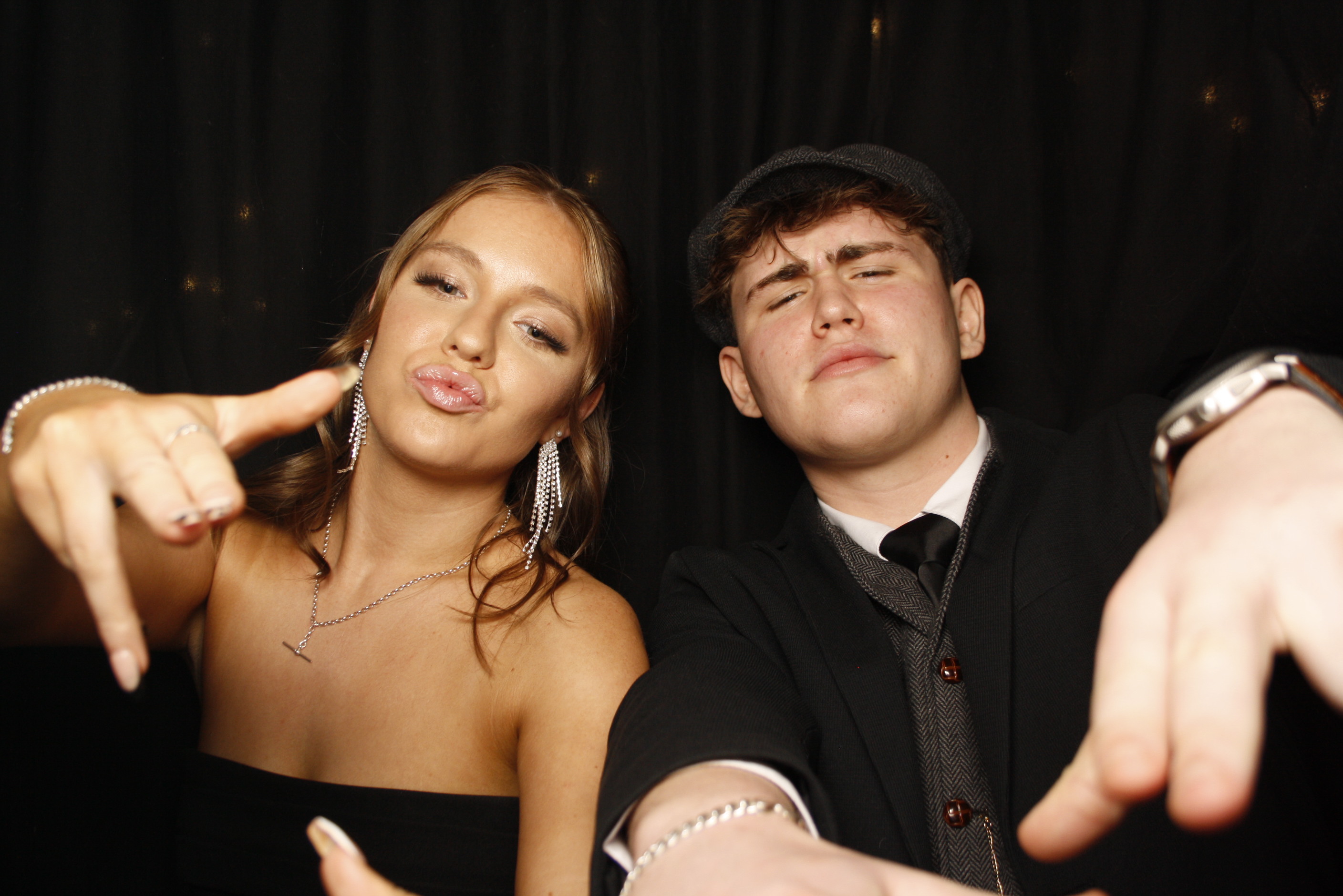 Kuranui College Ball | View more photos from the event at wgtngallery.classicphotobooths.co.nz/u/wgtncpbgallery/Kuranui-College-Ball