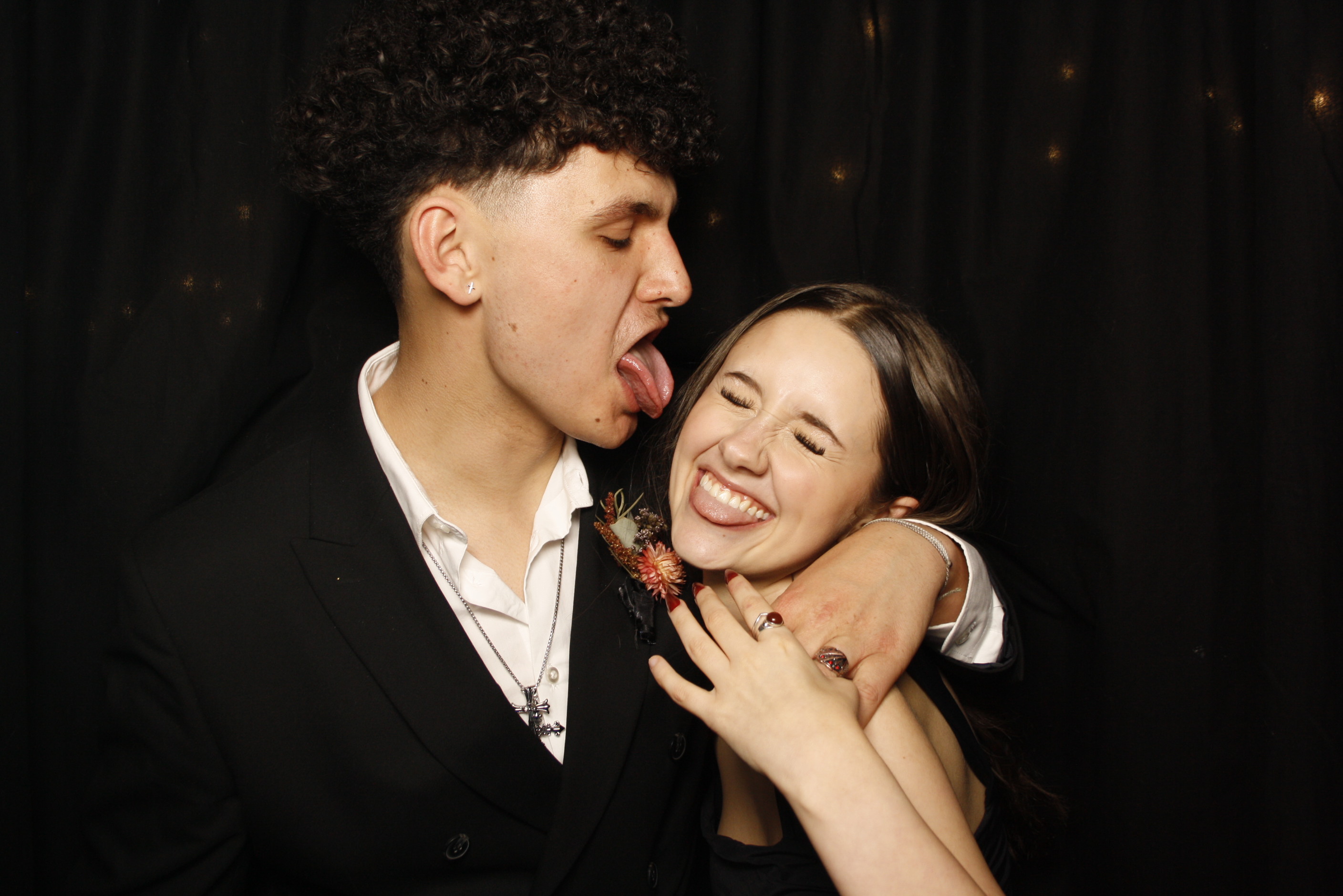 Kuranui College Ball | View more photos from the event at wgtngallery.classicphotobooths.co.nz/u/wgtncpbgallery/Kuranui-College-Ball