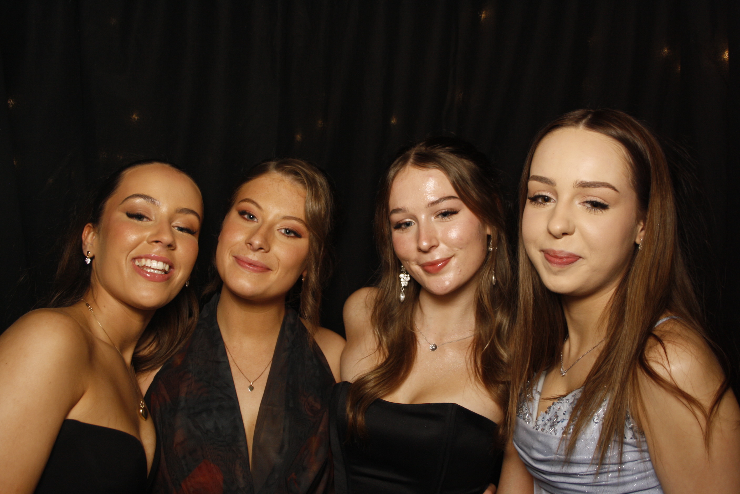 Kuranui College Ball | View more photos from the event at wgtngallery.classicphotobooths.co.nz/u/wgtncpbgallery/Kuranui-College-Ball