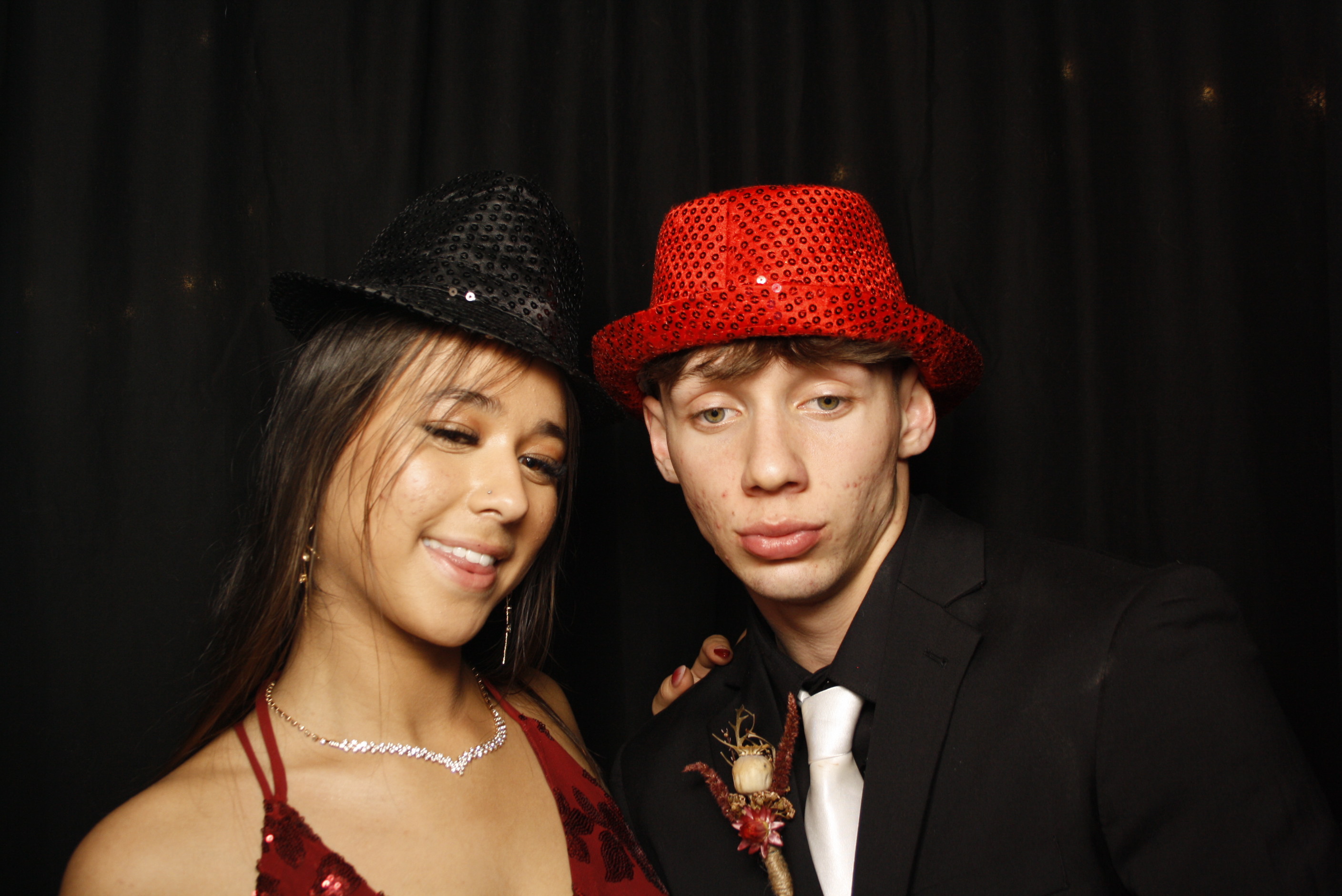 Kuranui College Ball | View more photos from the event at wgtngallery.classicphotobooths.co.nz/u/wgtncpbgallery/Kuranui-College-Ball