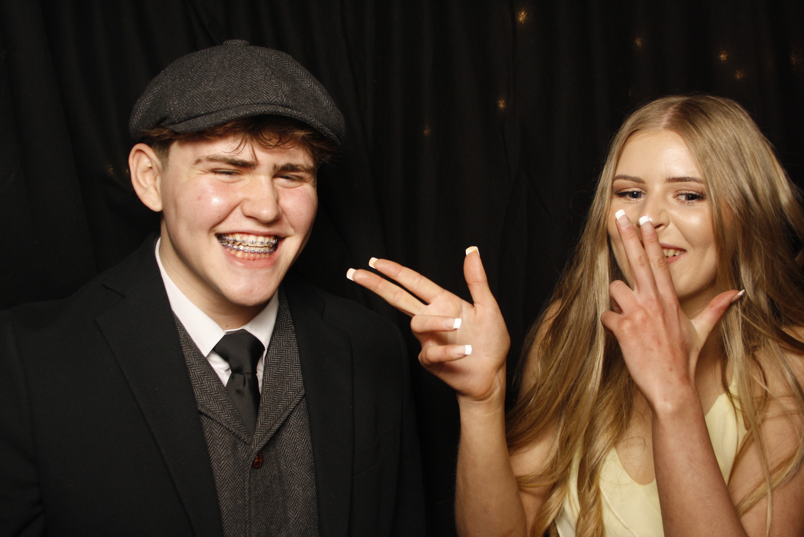 Kuranui College Ball | View more photos from the event at wgtngallery.classicphotobooths.co.nz/u/wgtncpbgallery/Kuranui-College-Ball